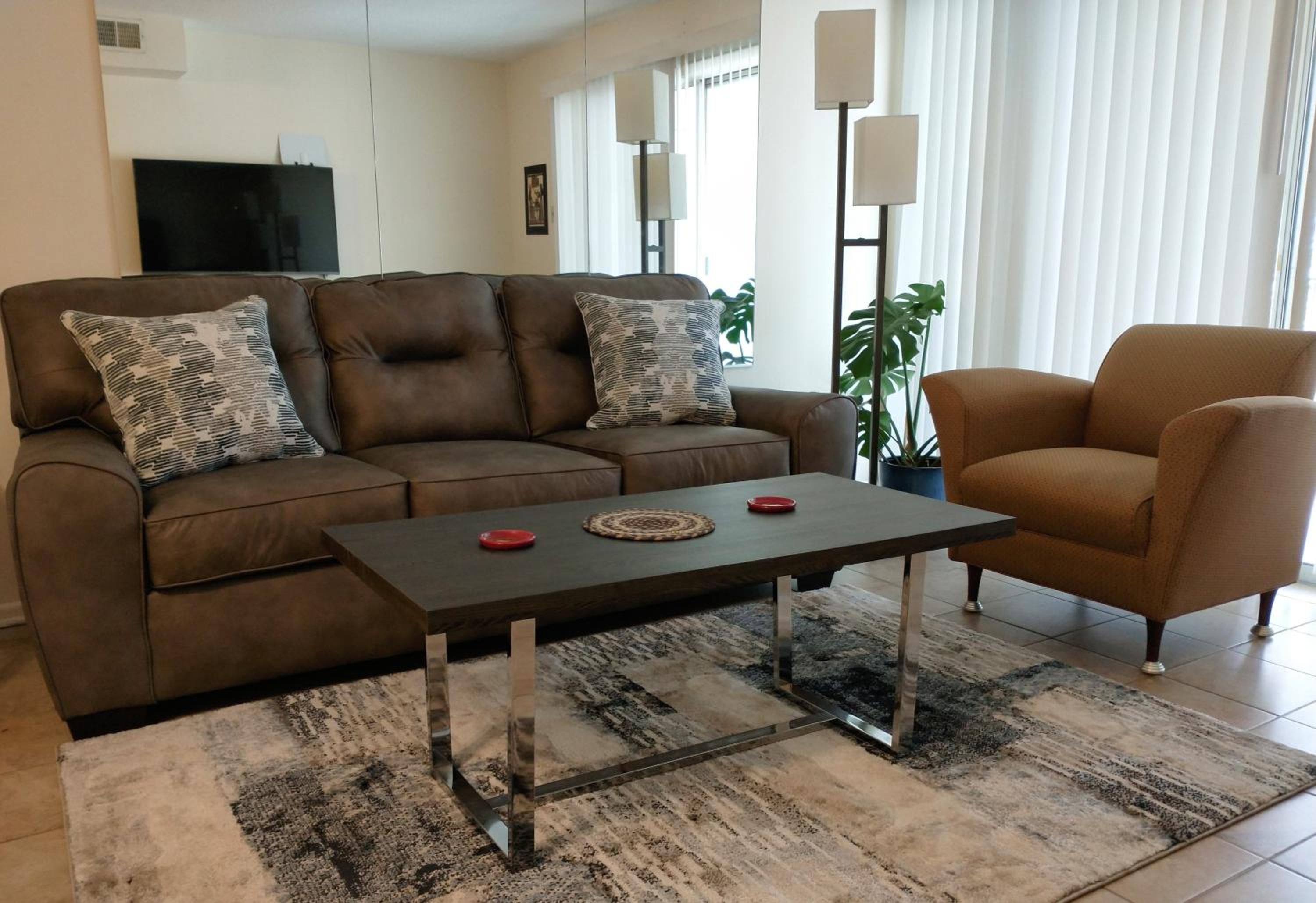 Apartment photo 1