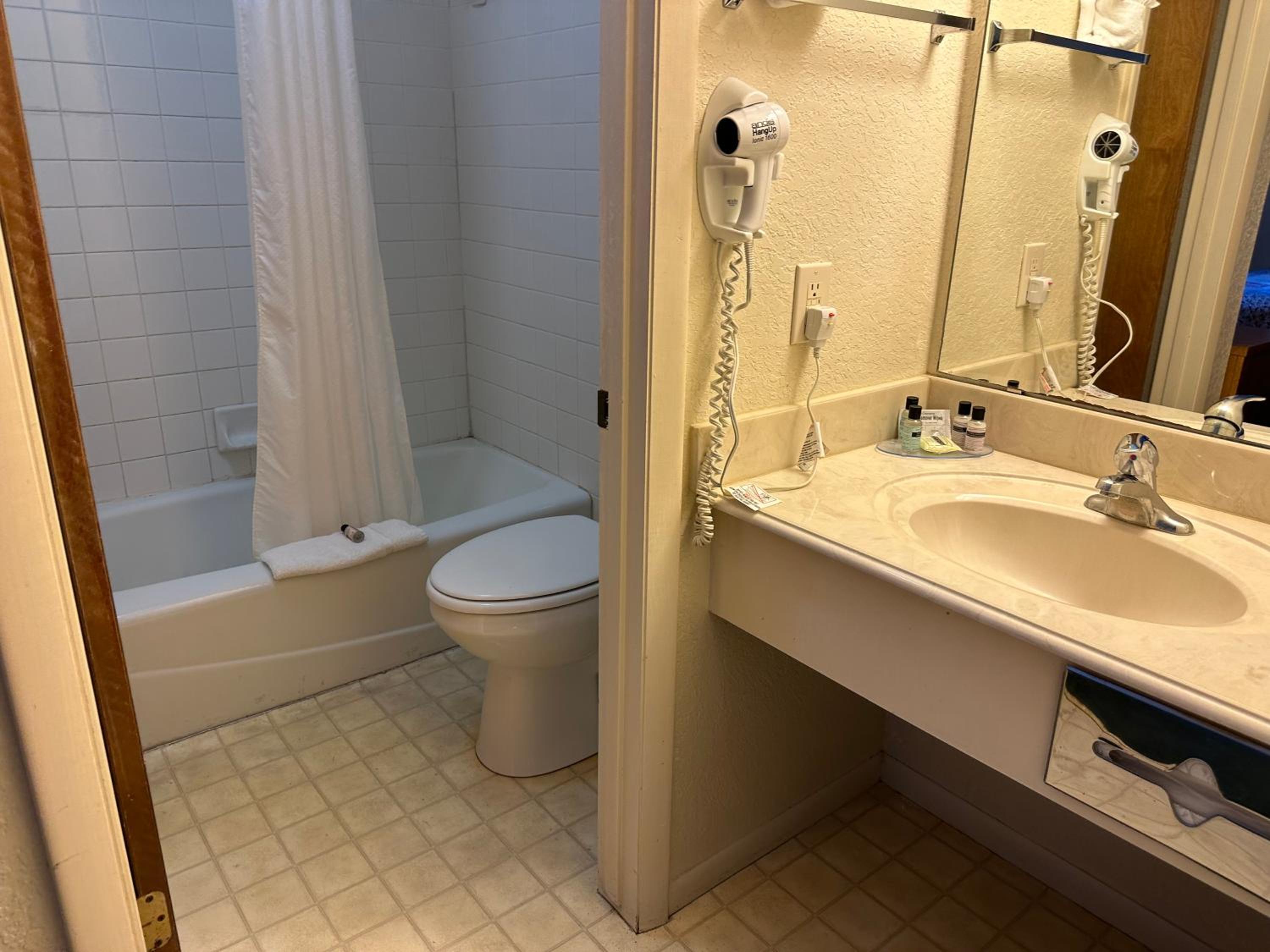 Apartment - Photo 24