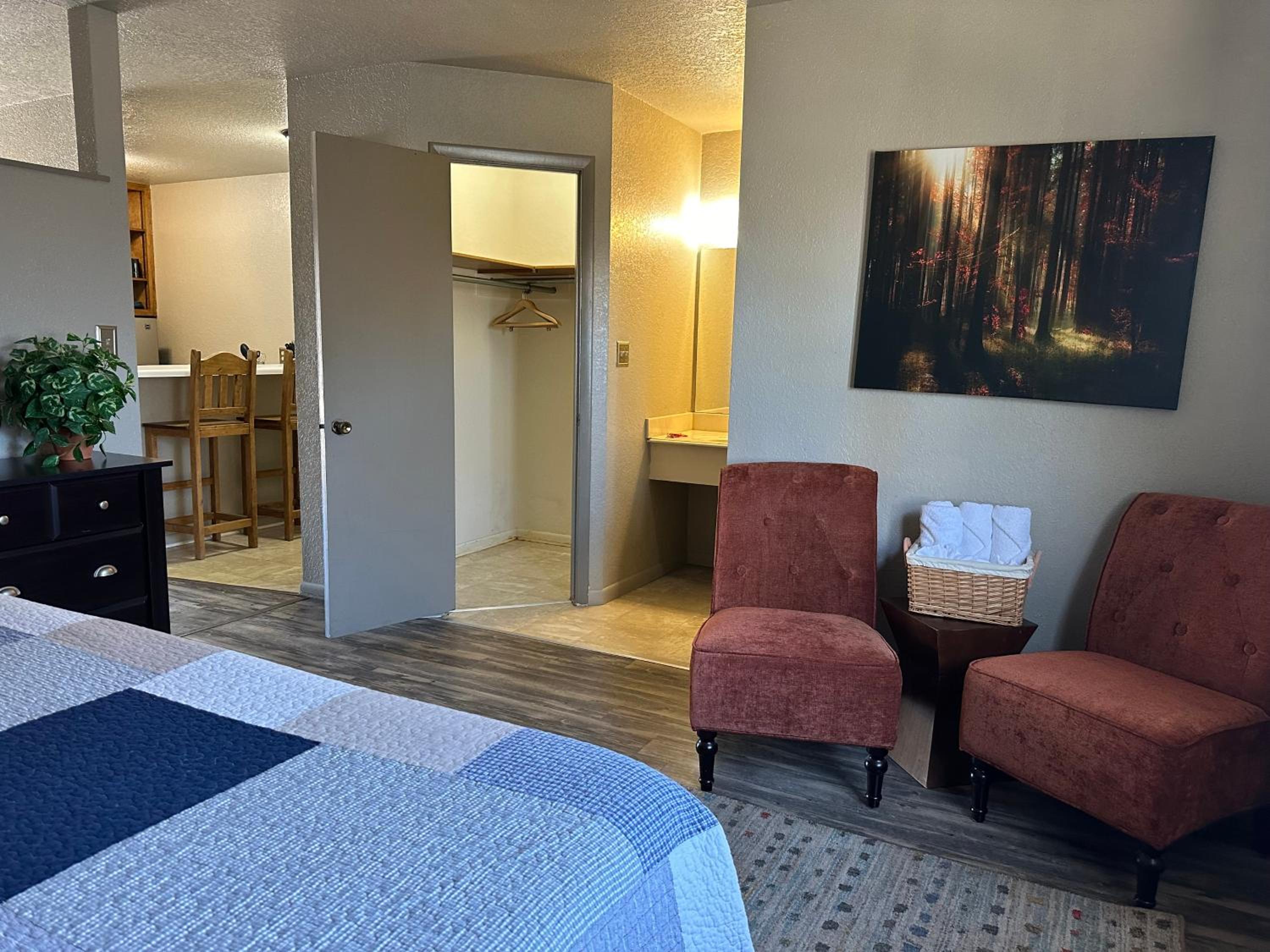 Apartment - Photo 20