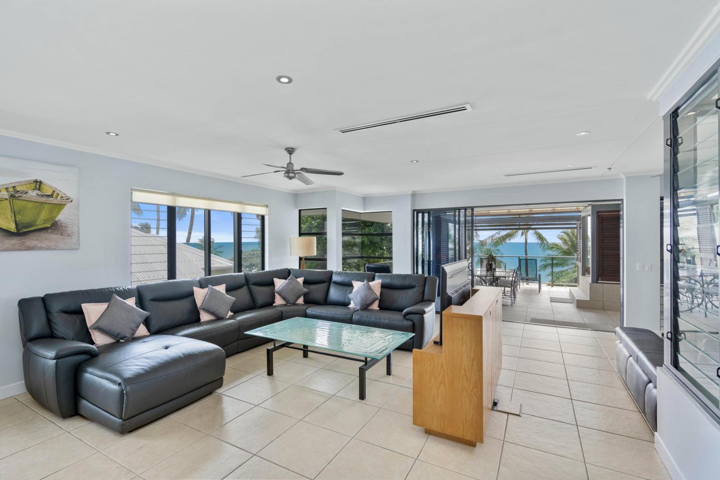 Penthouse Apartment photo 1