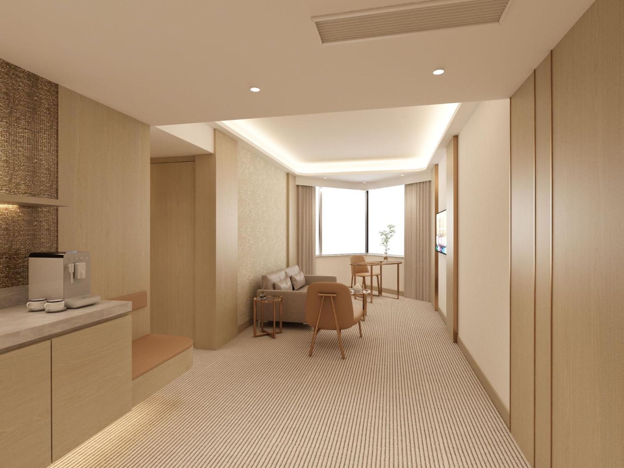 Deluxe Suite