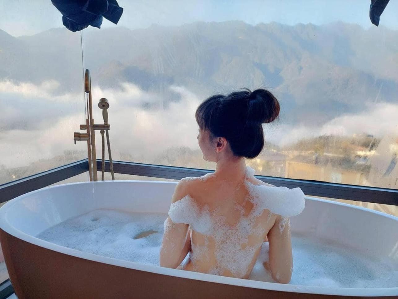 山景套房