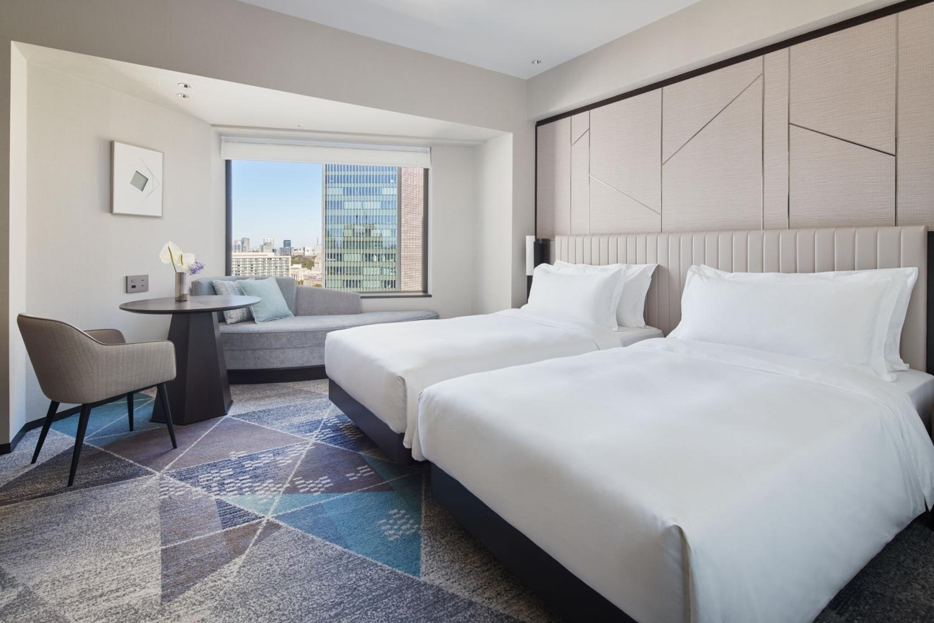 2 Single Beds Premium On High Floor