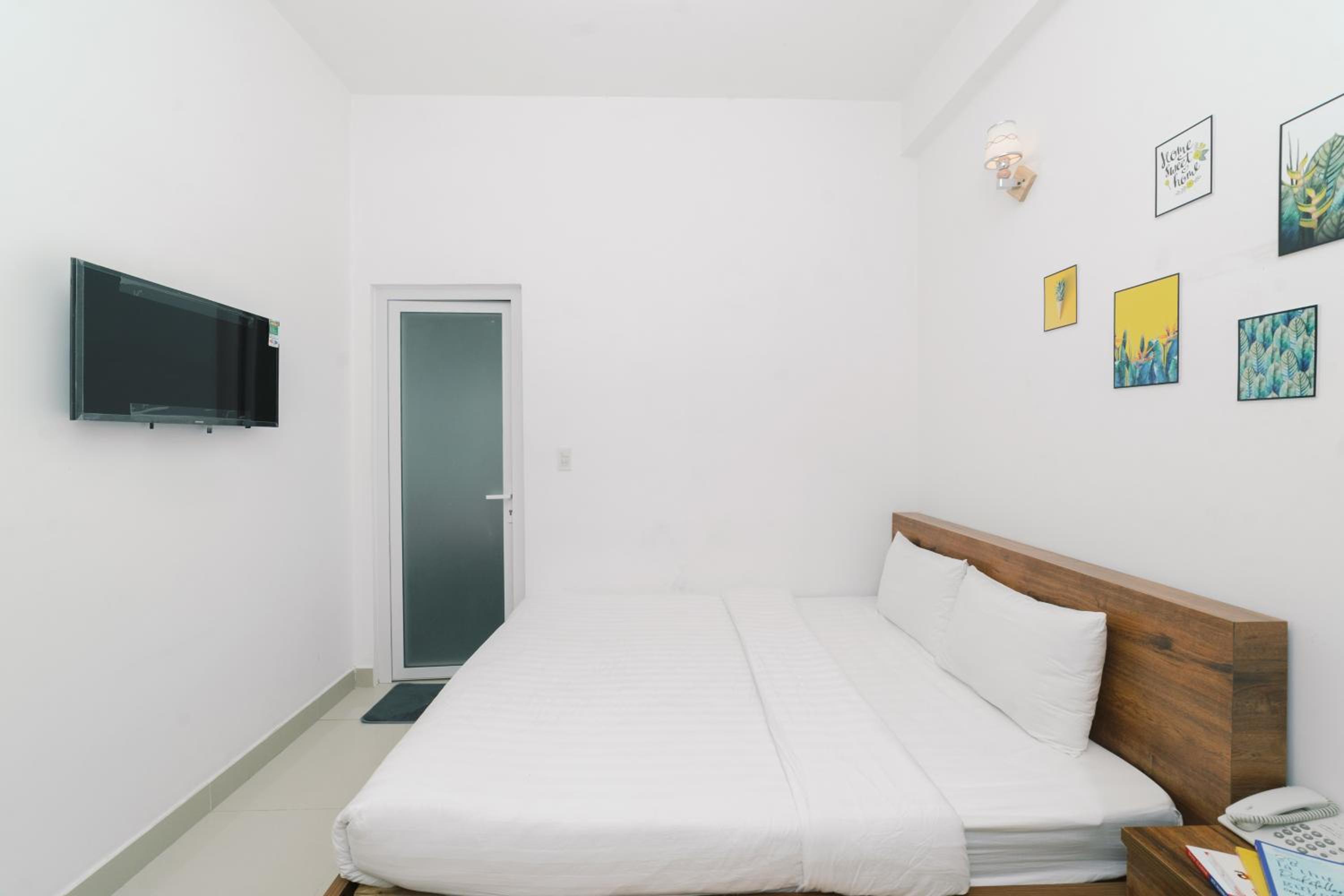 Standard Double Room - Photo 5