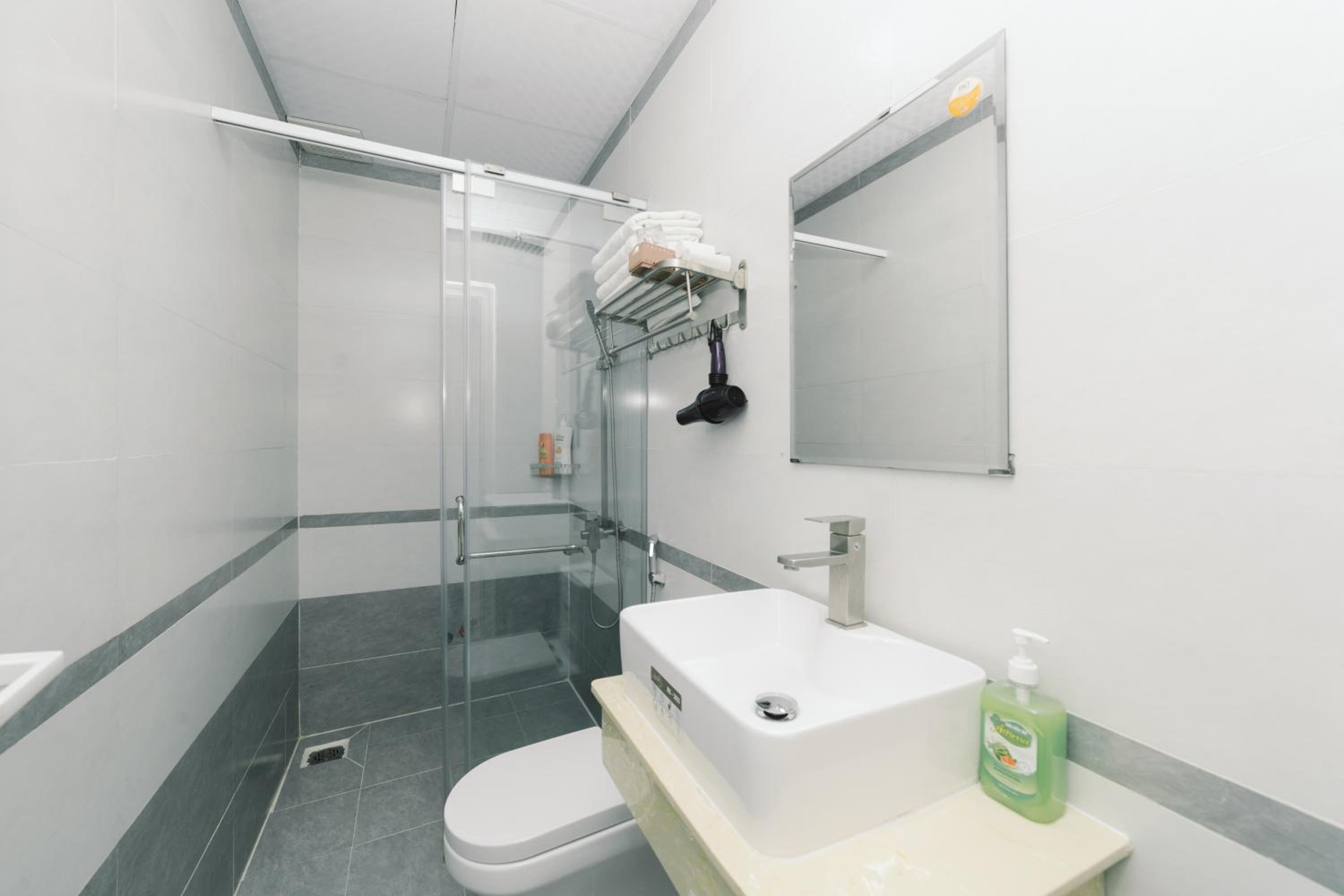 Standard Double Room - Photo 7