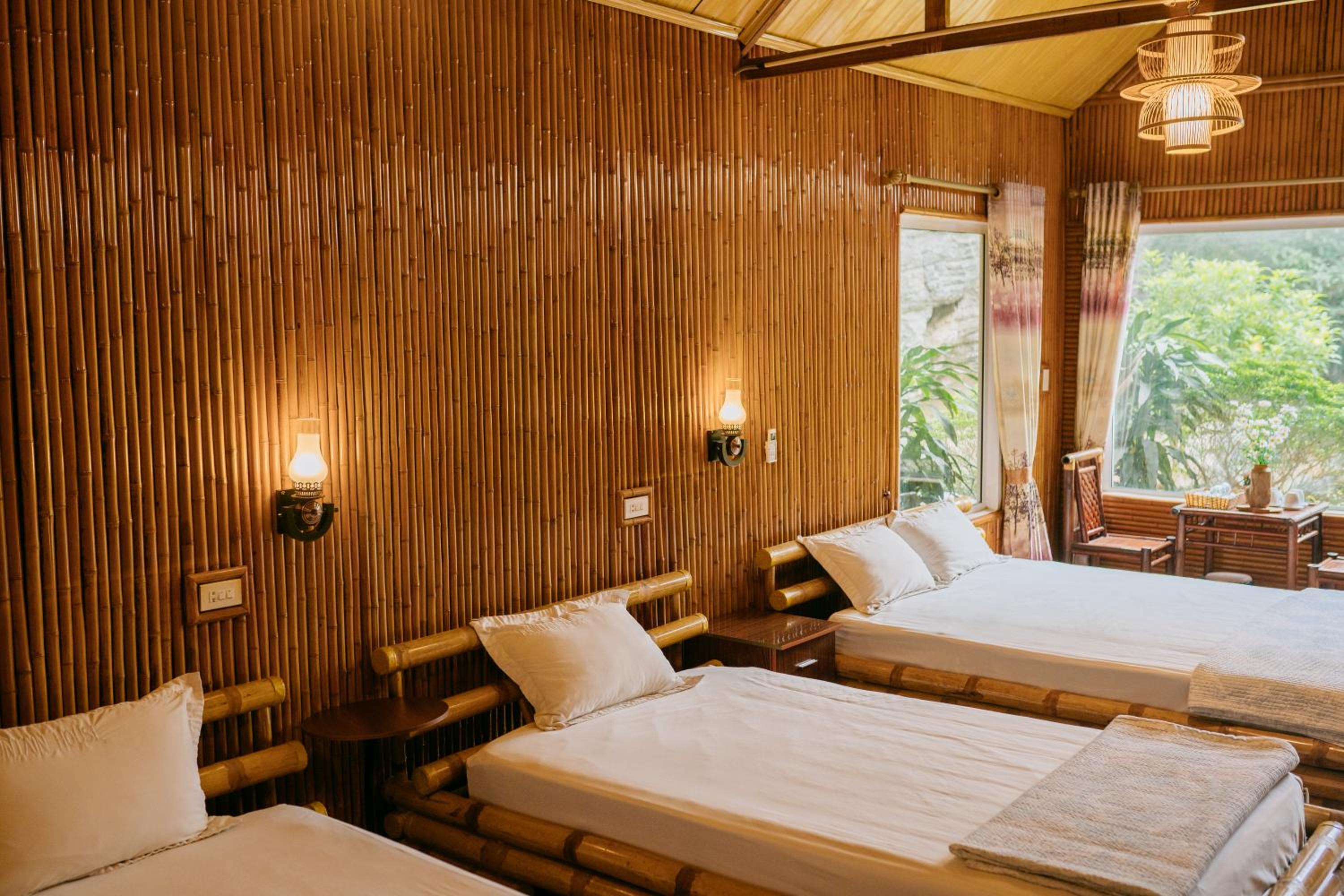 Quadruple Room with Lake View photo 2