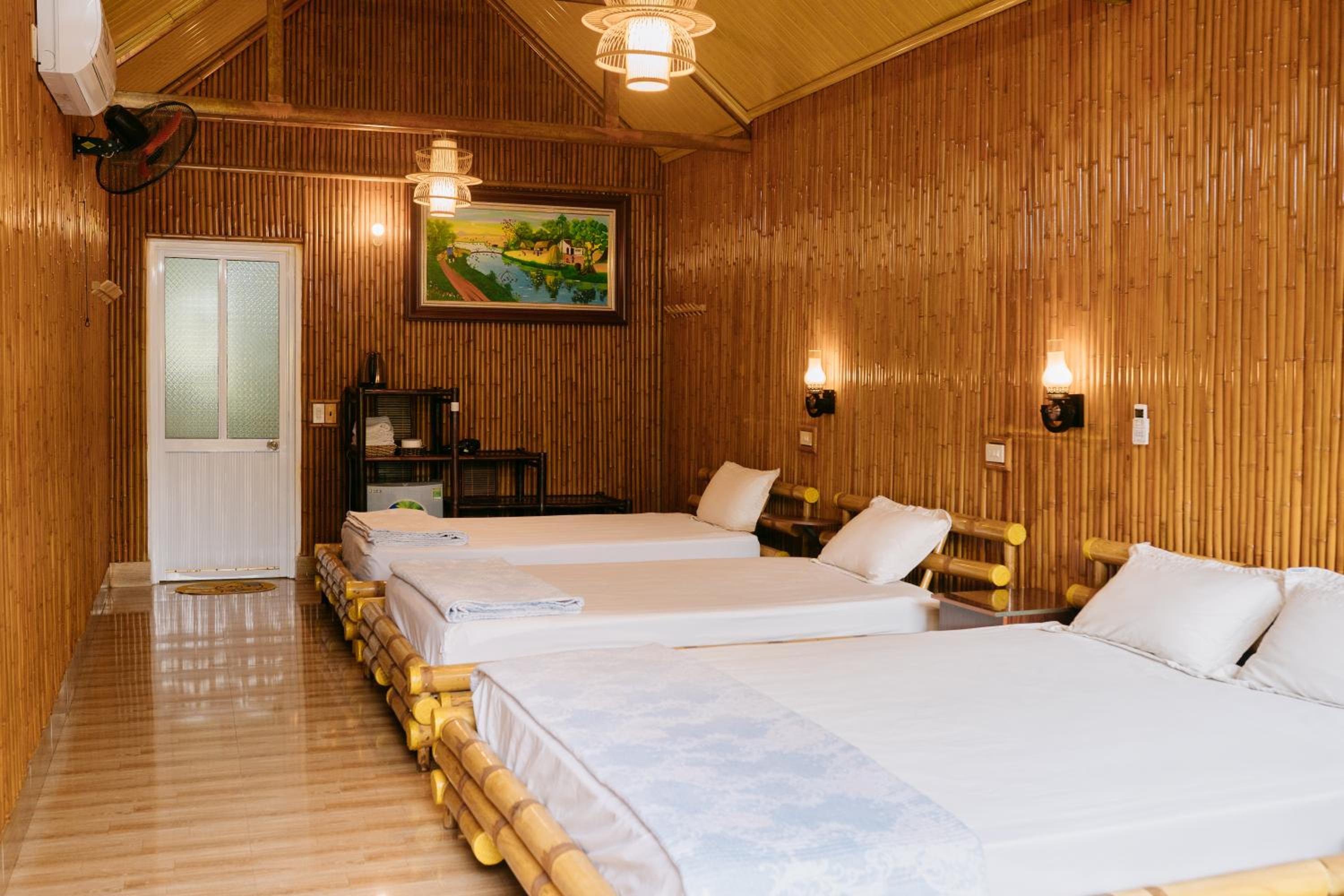 Quadruple Room with Lake View
