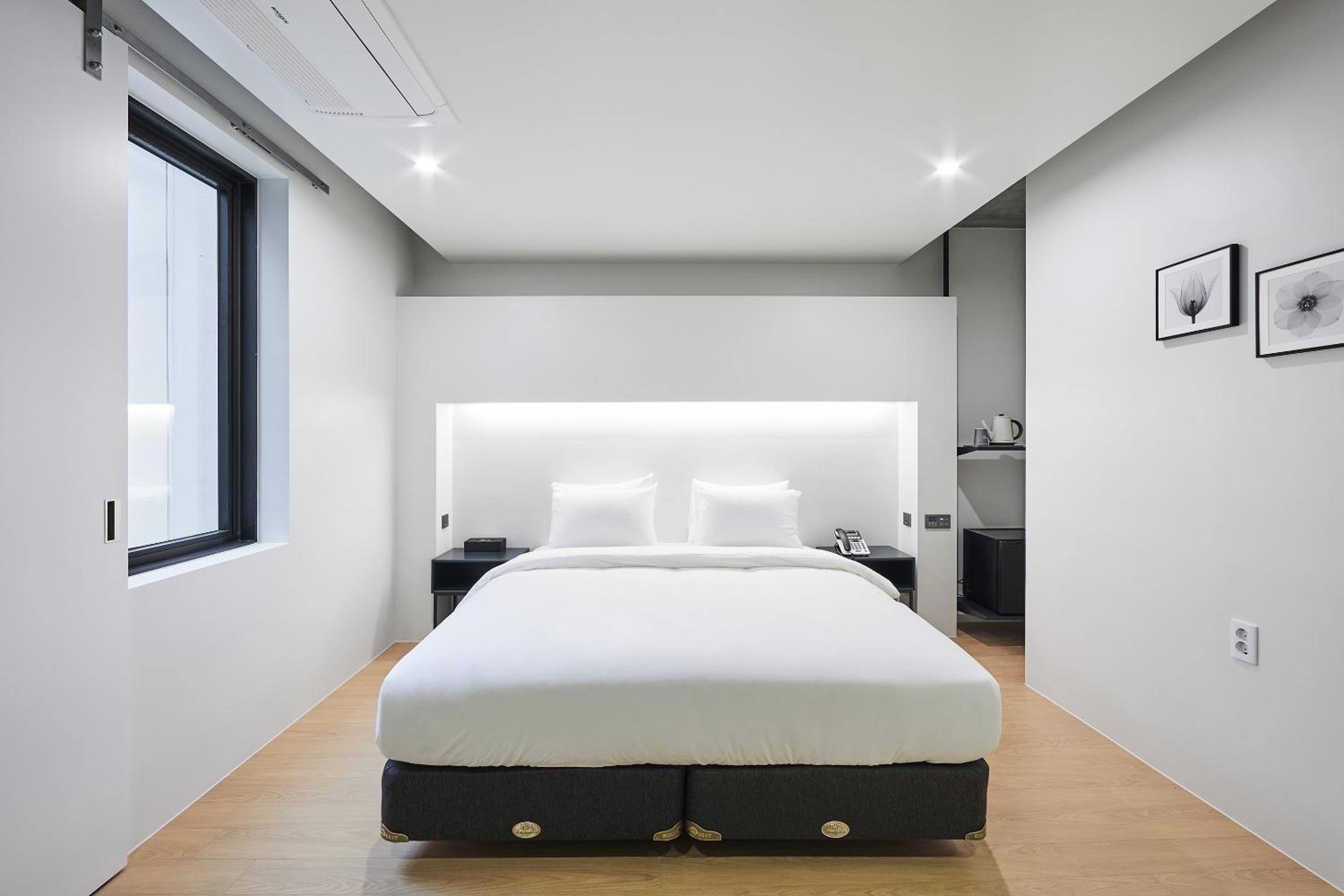 Standard Double Room - Photo 1