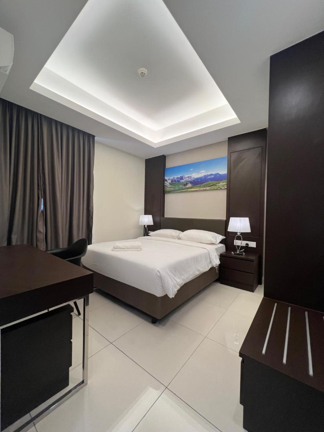 Three-Bedroom Suite  - Photo 29