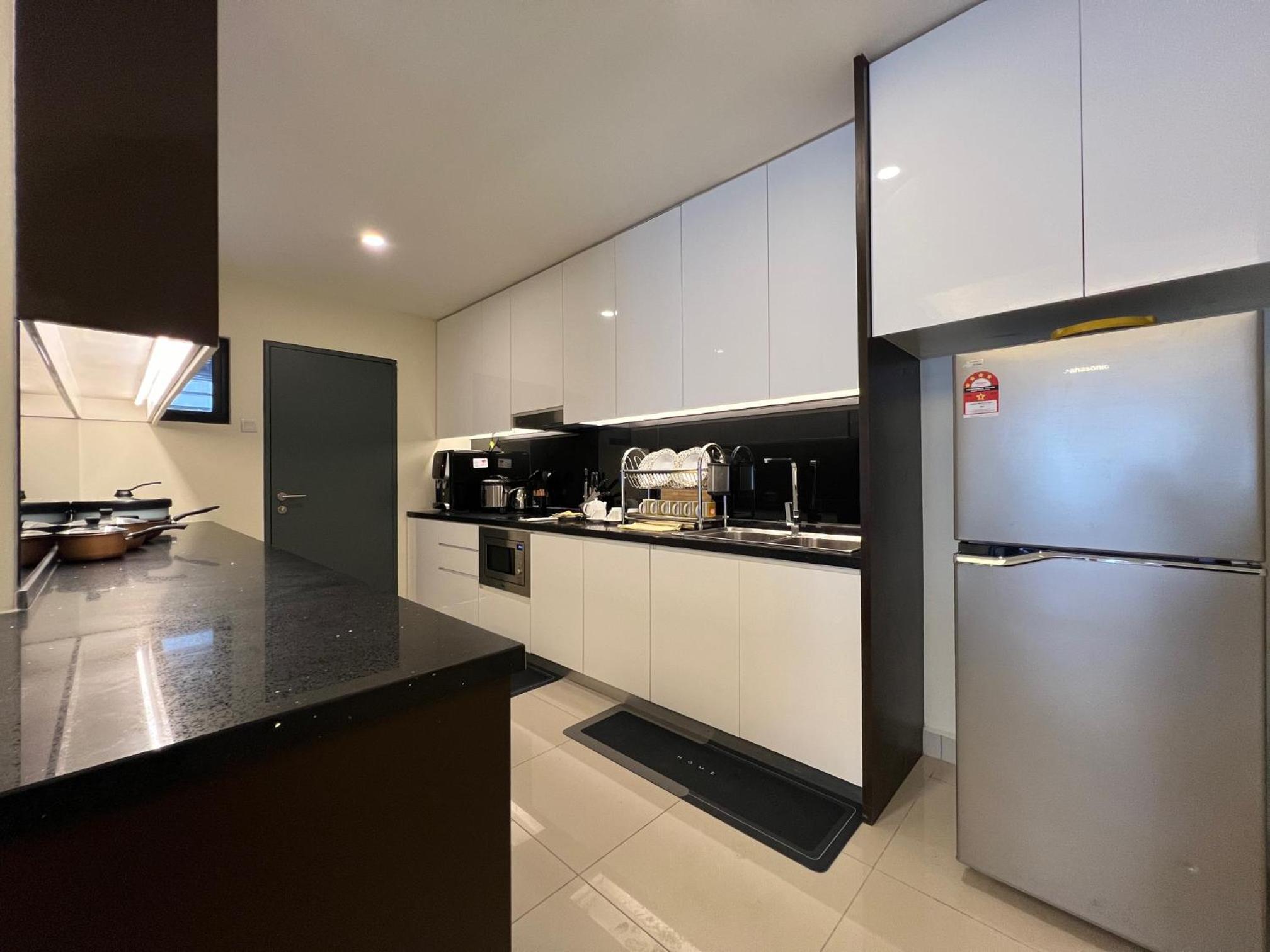Three-Bedroom Suite  - Photo 32