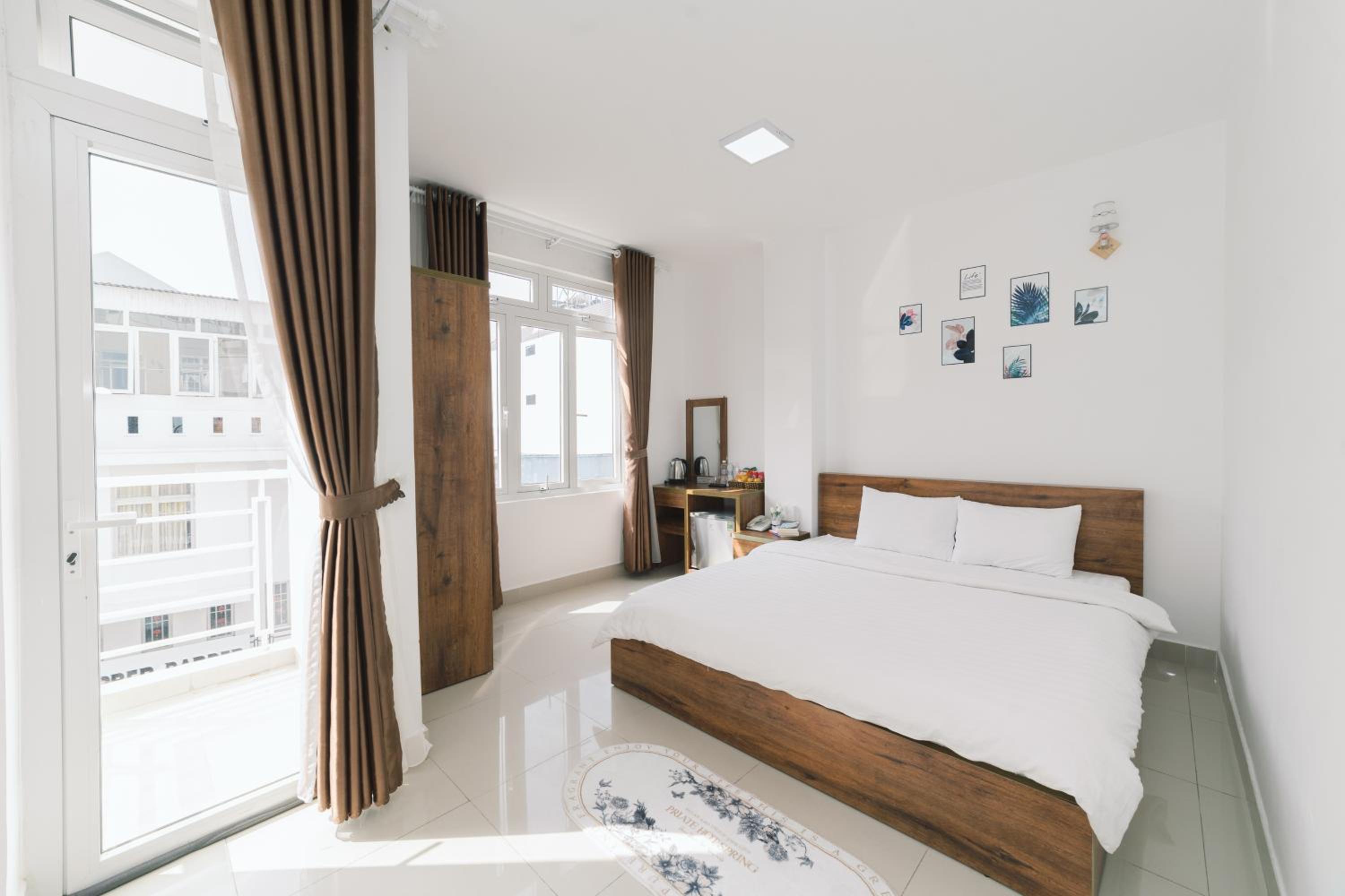 Deluxe Double Room - Photo 1