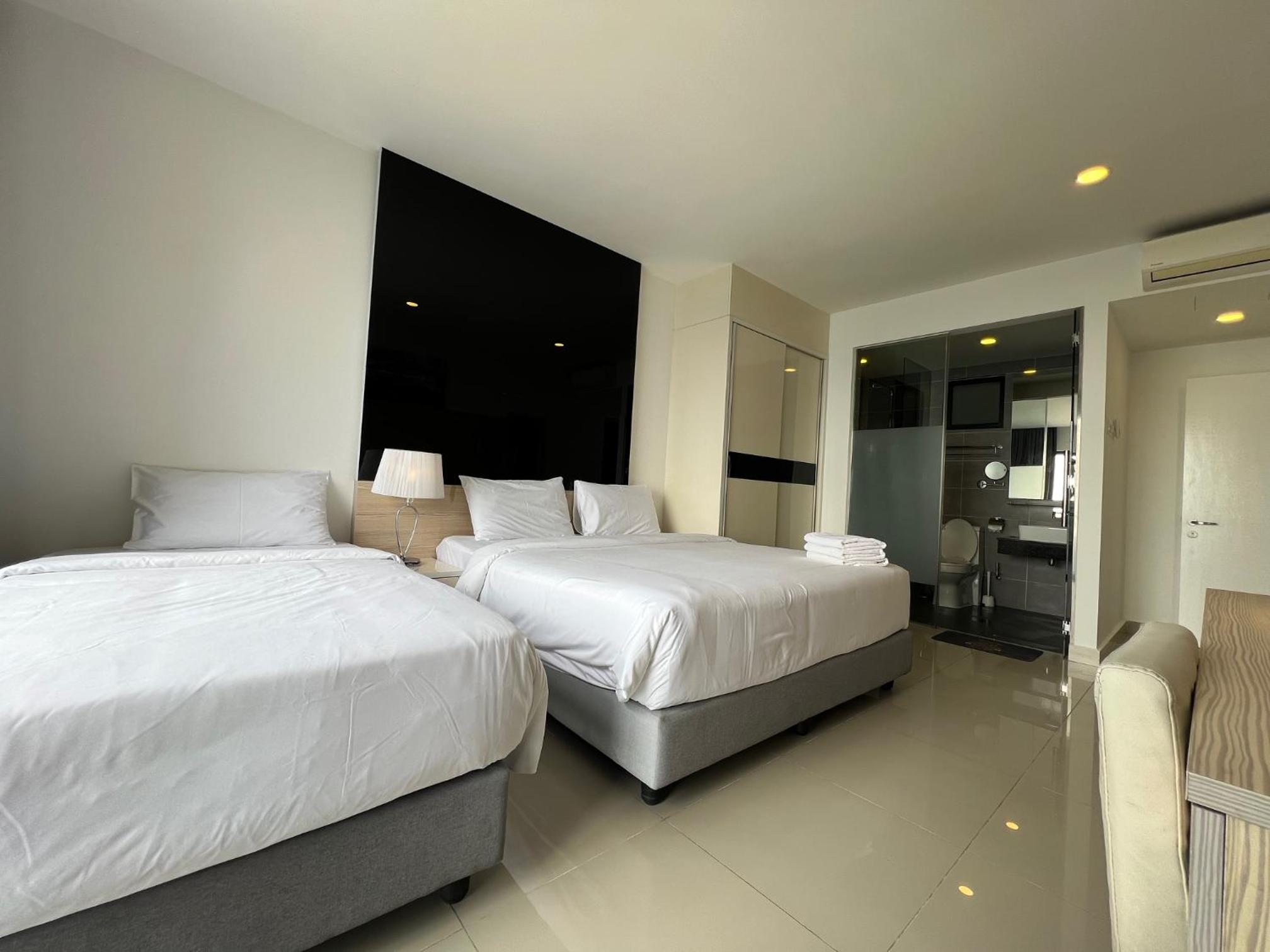 Three-Bedroom Suite  - Photo 40