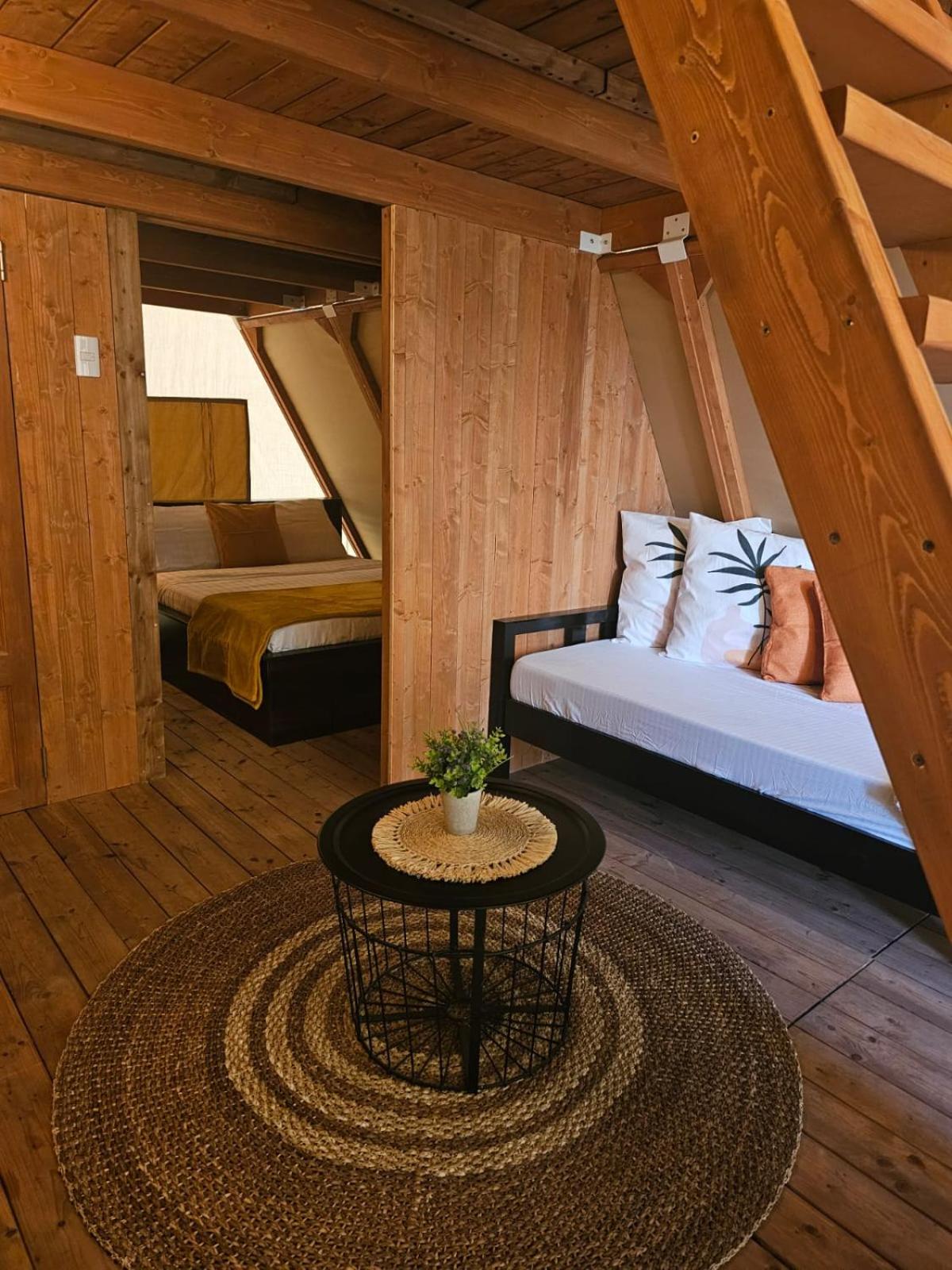 Quadruple Room - Photo 3