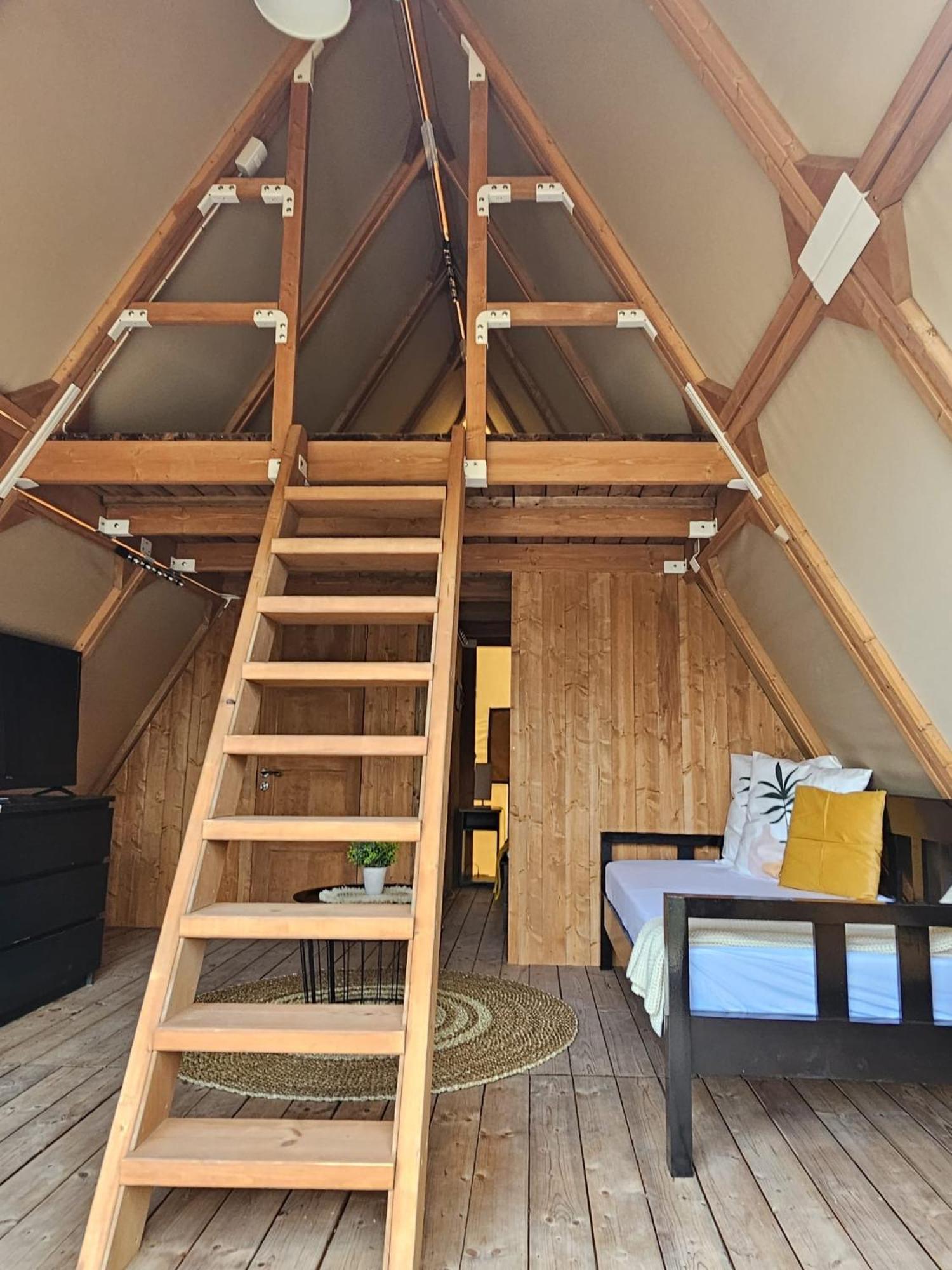 Quadruple Room - Photo 9