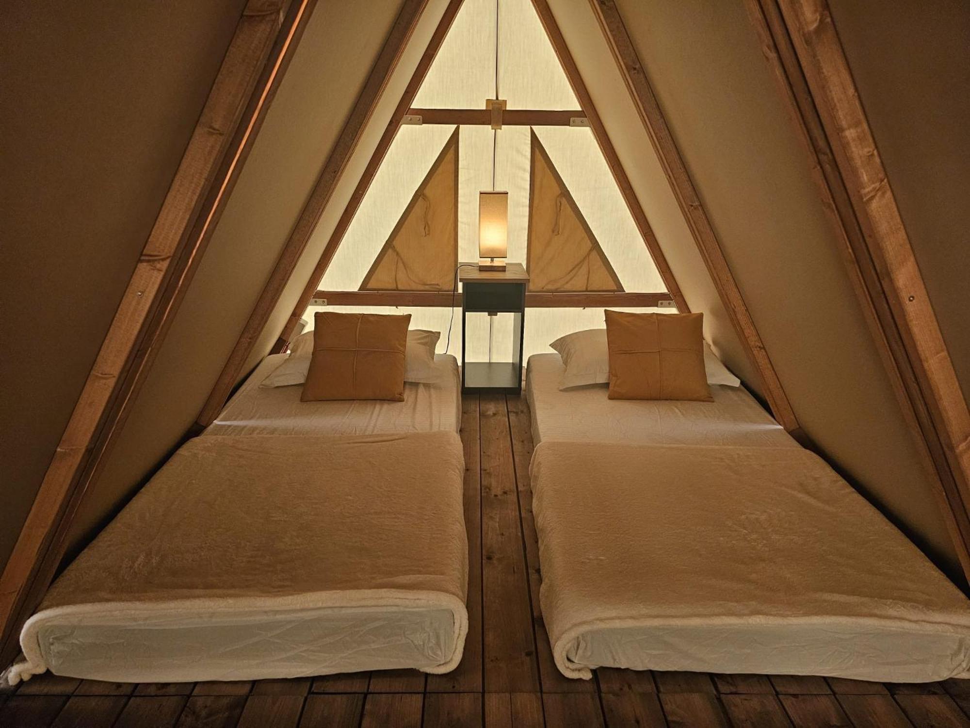 Quadruple Room - Photo 8