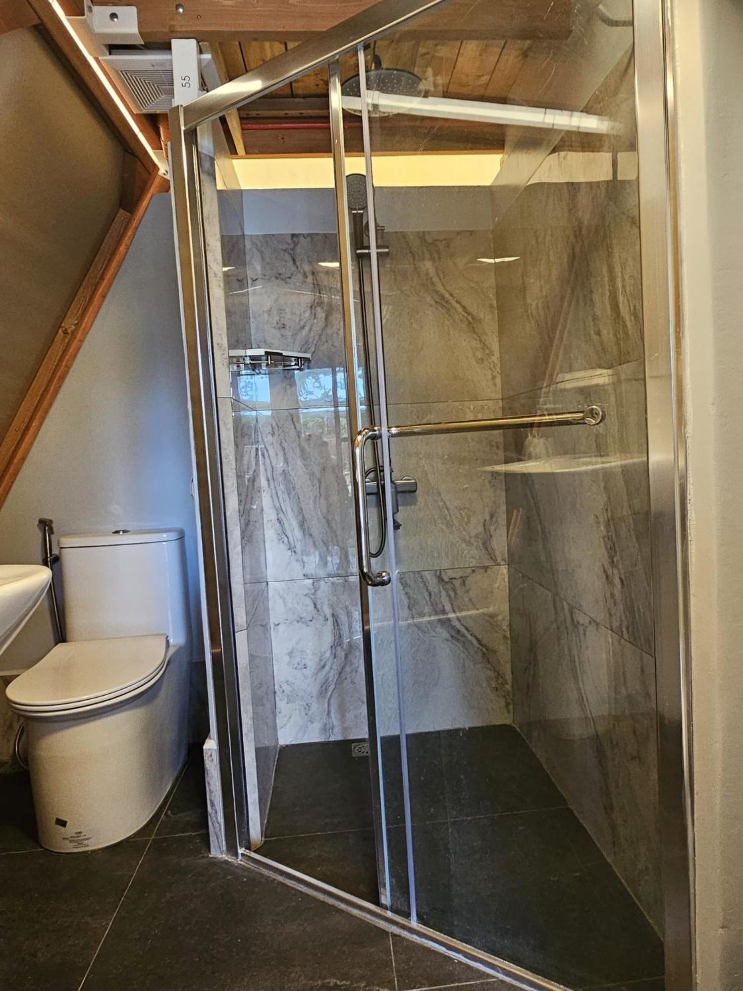 Quadruple Room - Photo 7