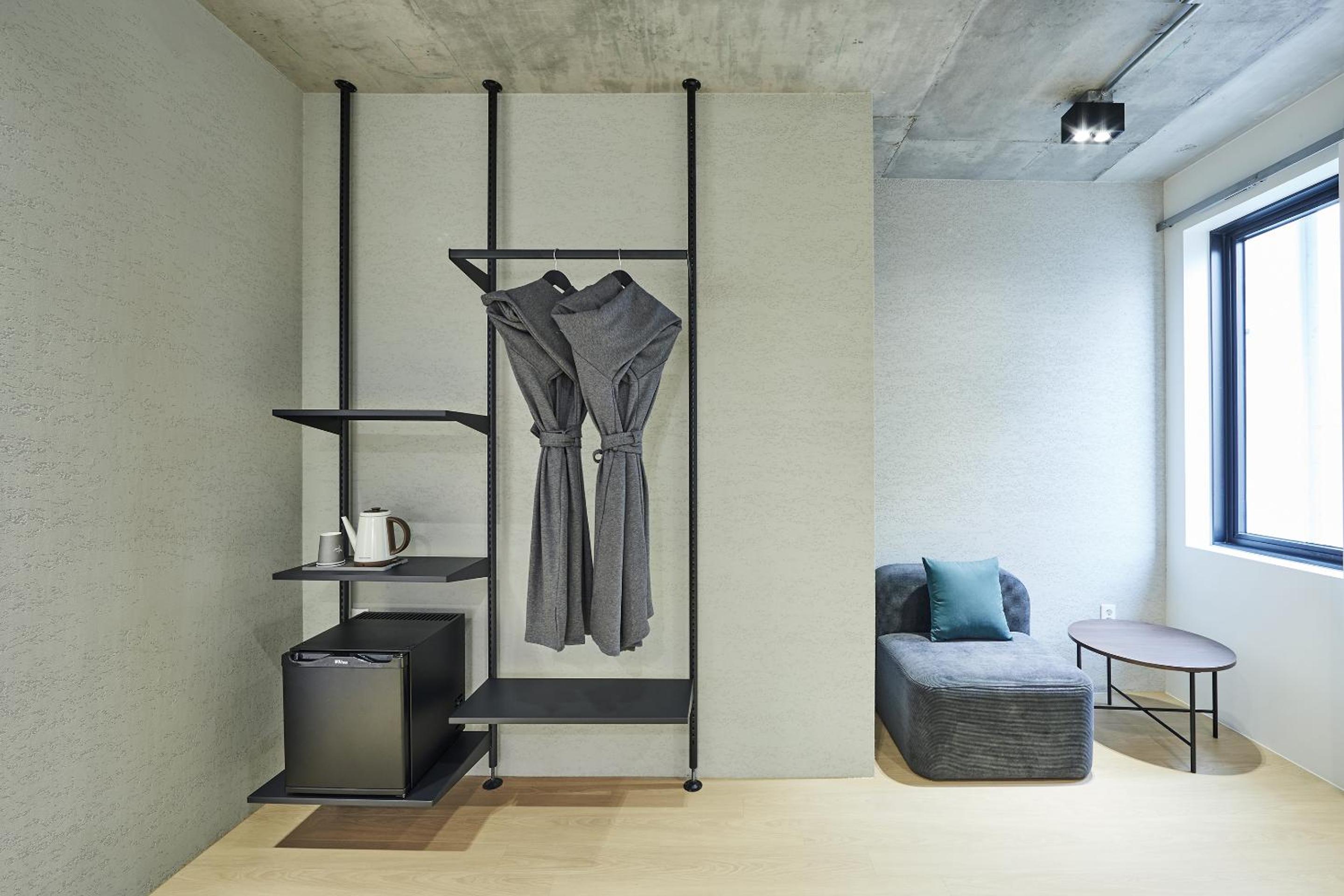 Double Room - Photo 6