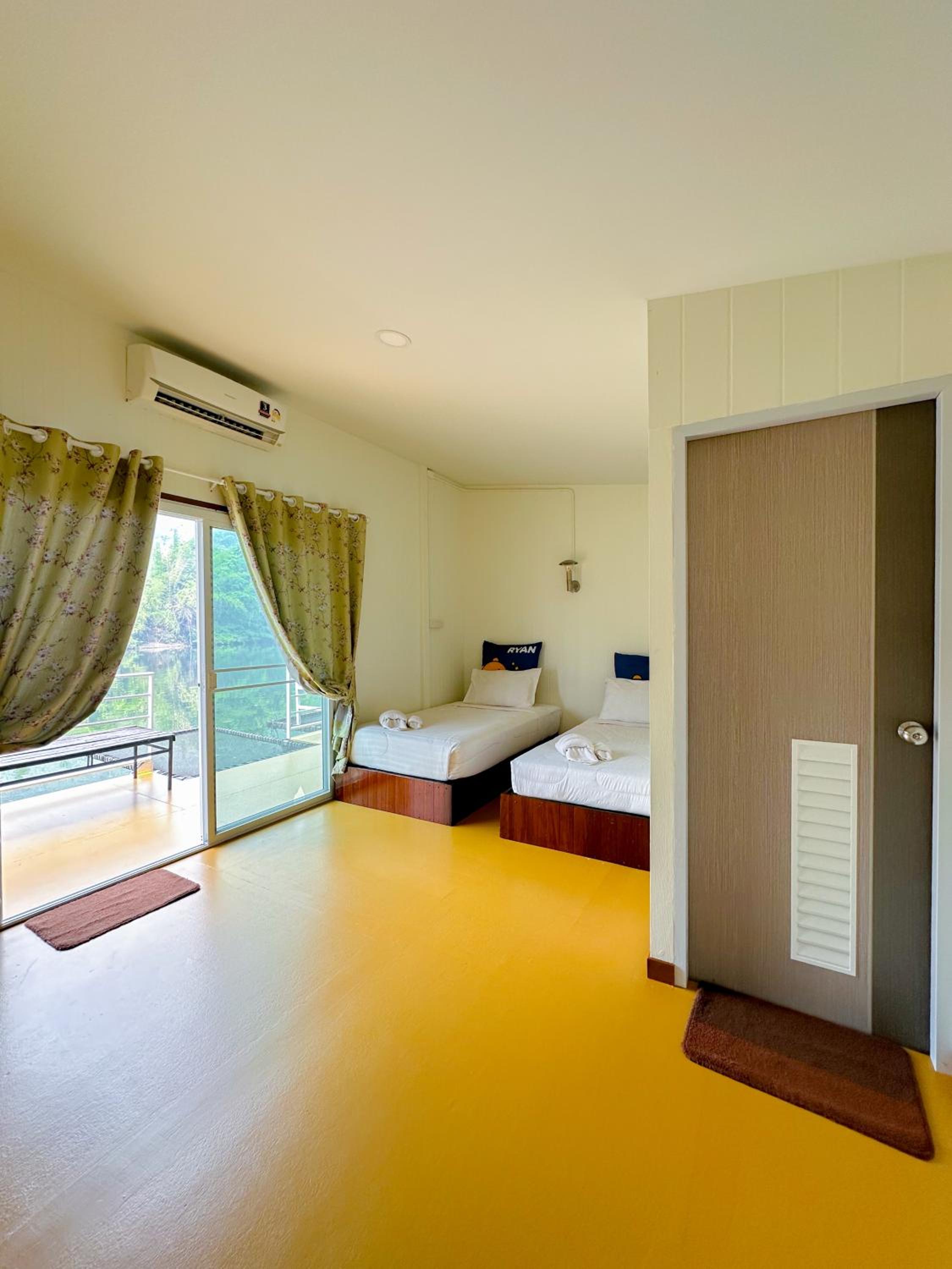Two-Bedroom Bungalow - Photo 7