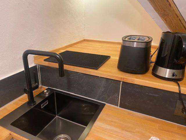 Deluxe Studio - Photo 11