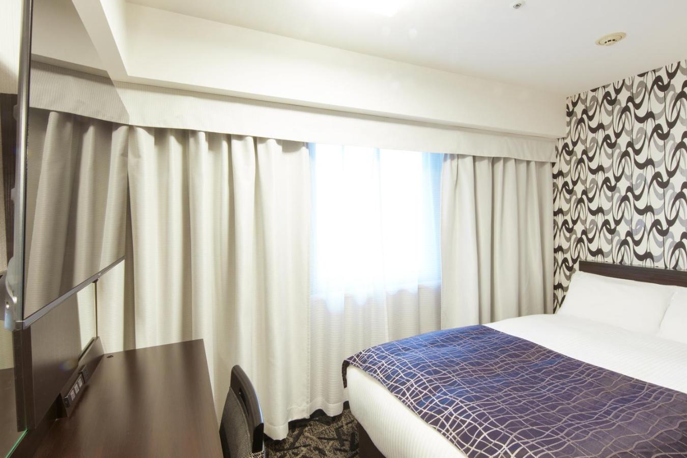 Double Room with Small Double Bed - Non-Smoking