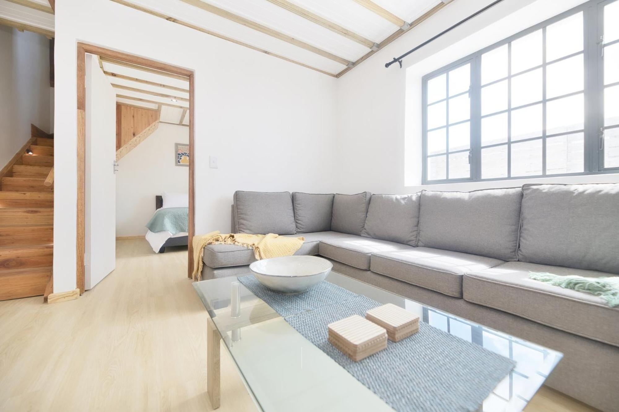 Four-Bedroom House photo 2