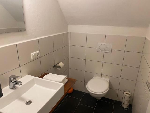 Triple Room with Private Bathroom photo 3