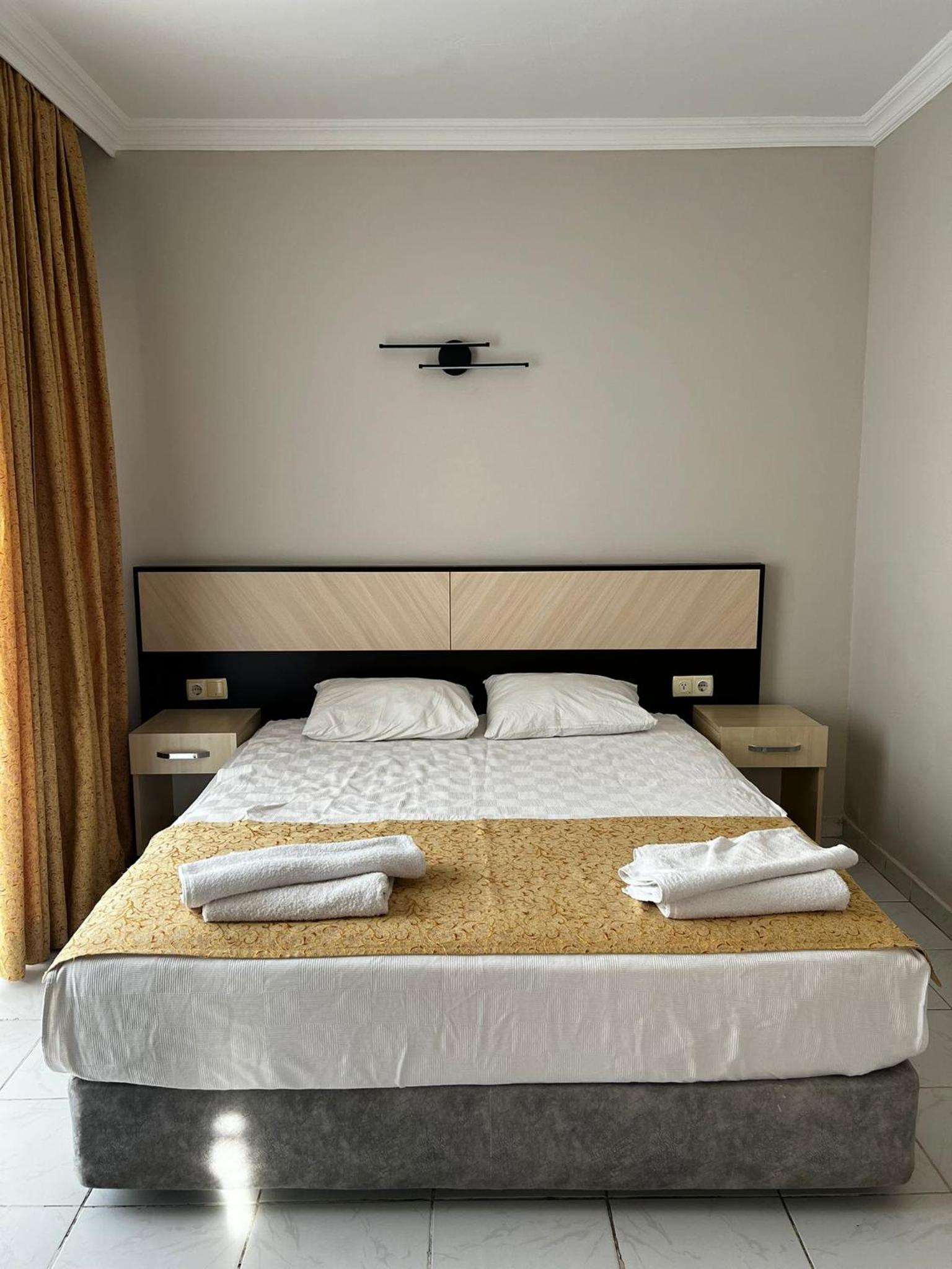 Standard Double Room - Photo 3