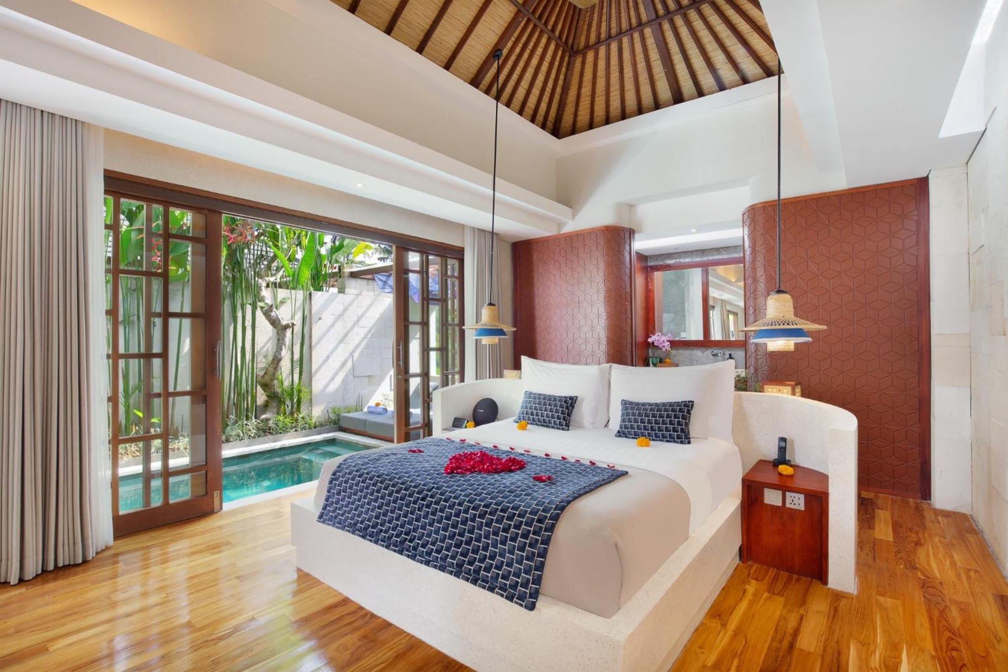 Royal One-Bedroom Rice Field View Villa with Private Pool and Hot Tub