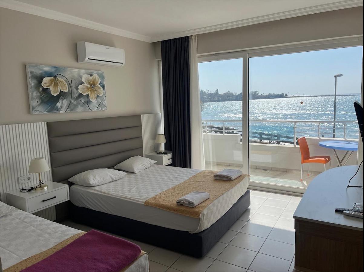 Deluxe Double or Twin Room with Sea View - Photo 1