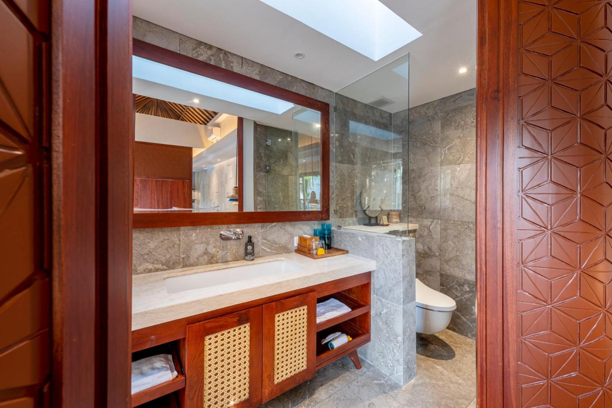  Grand One-Bedroom Rice Field View Villa with Private Pool & Jacuzzi - Photo 11