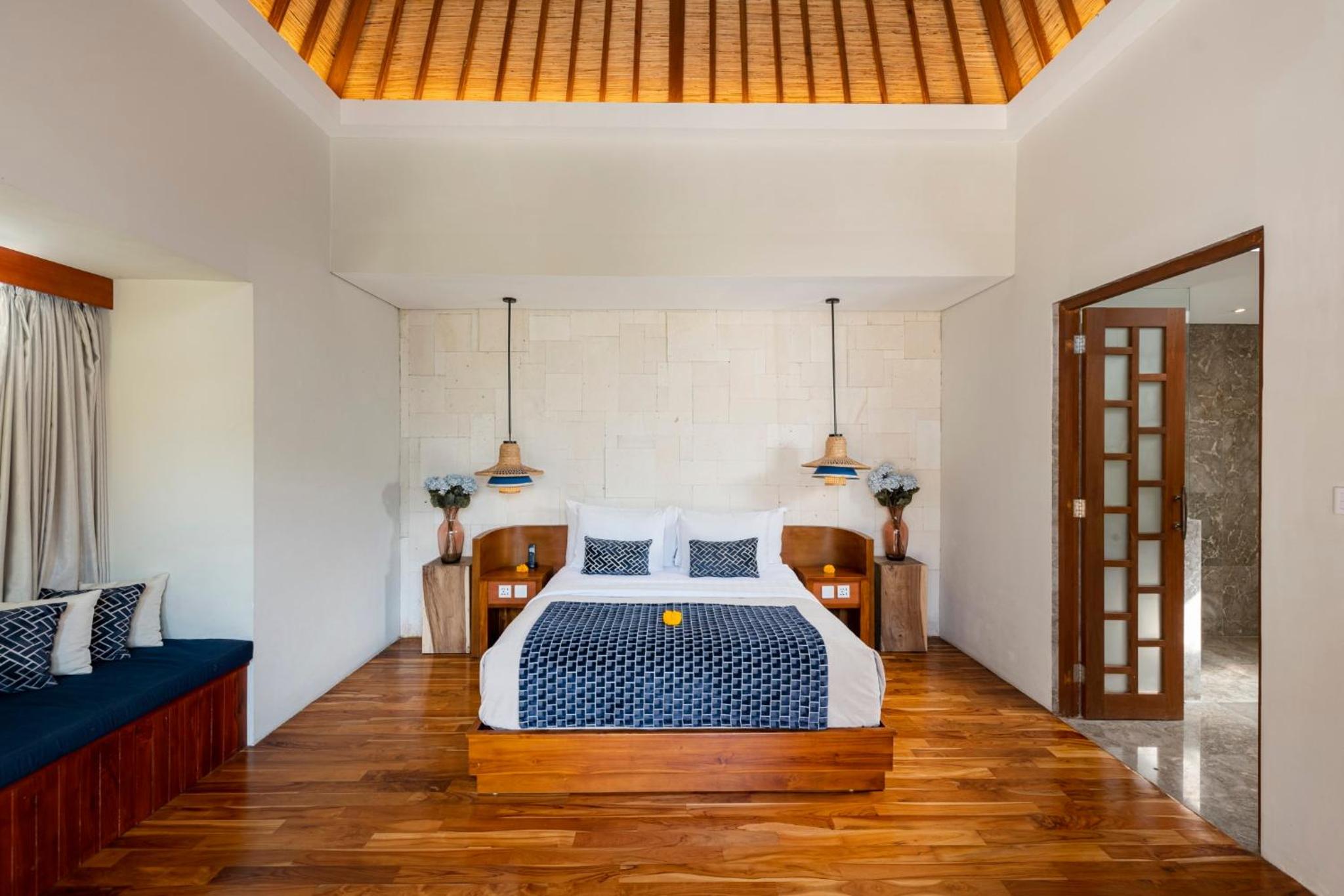 Royal Two-Bedroom Villa with Private Pool and Hot tub