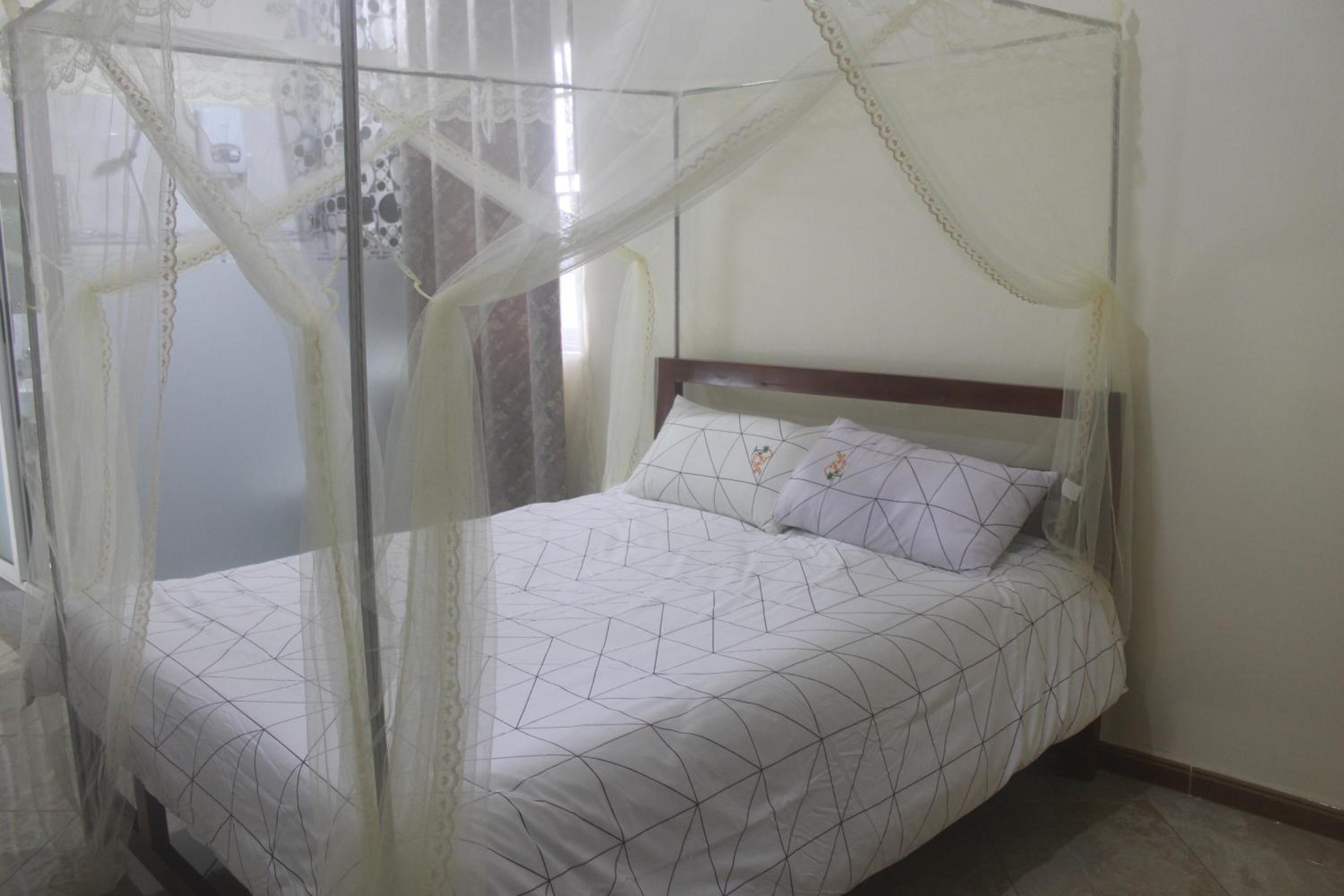 Single Room With Private Bathroom photo 1