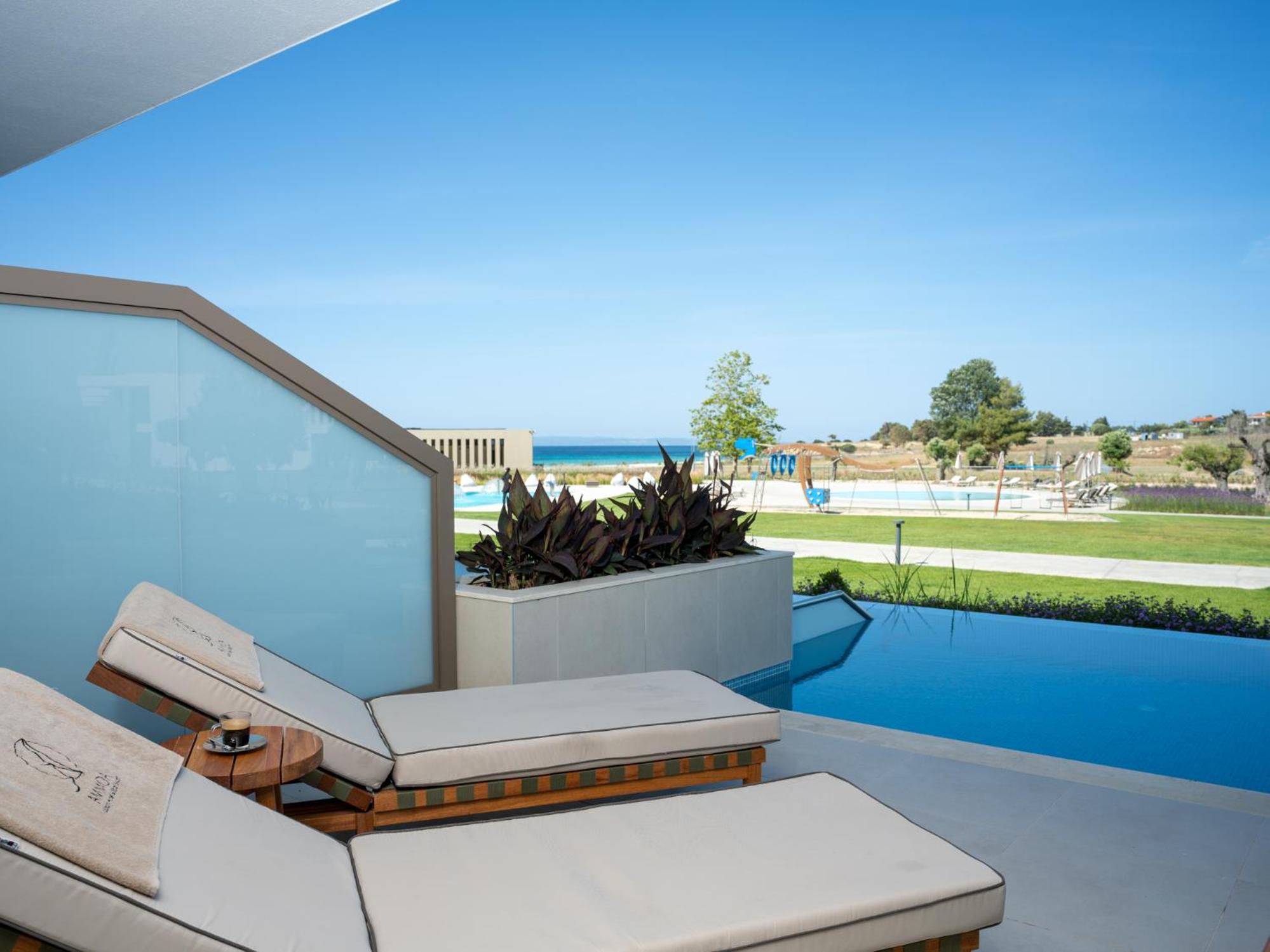 Deluxe Room Lateral Sea View Private Pool - Photo 4