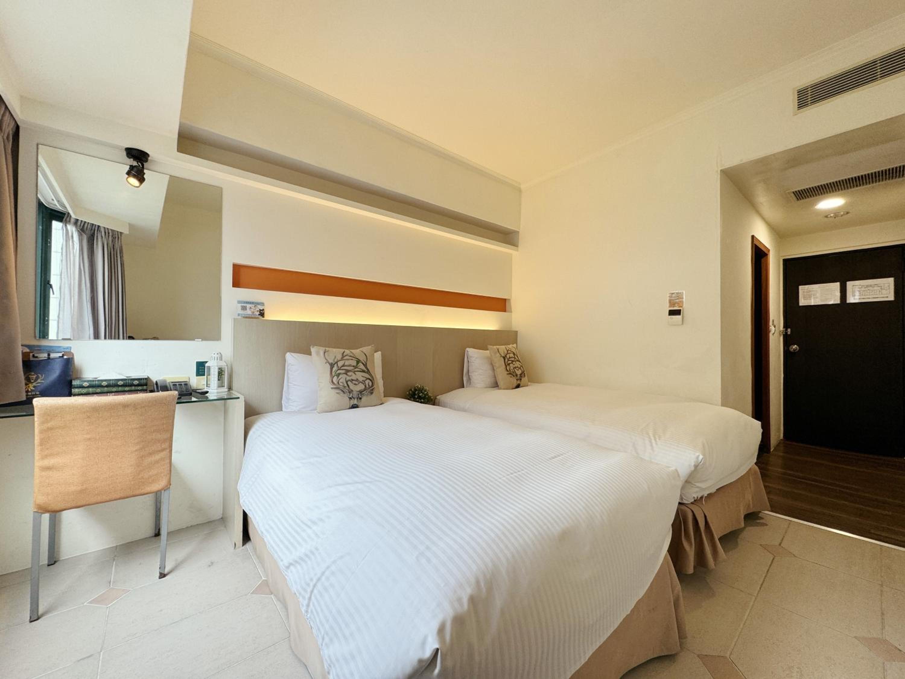 Superior Twin Room photo 2