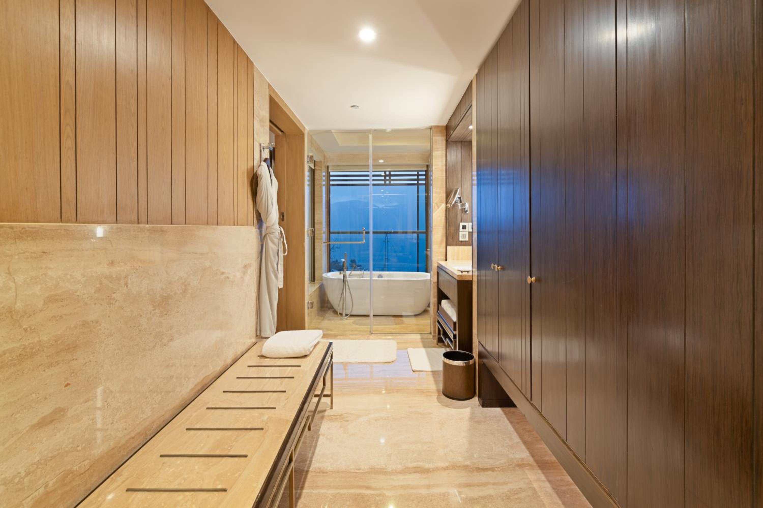 1 King Bed, Studio Suite - Enjoy INR 1,000 Signature Resort Credit per stay