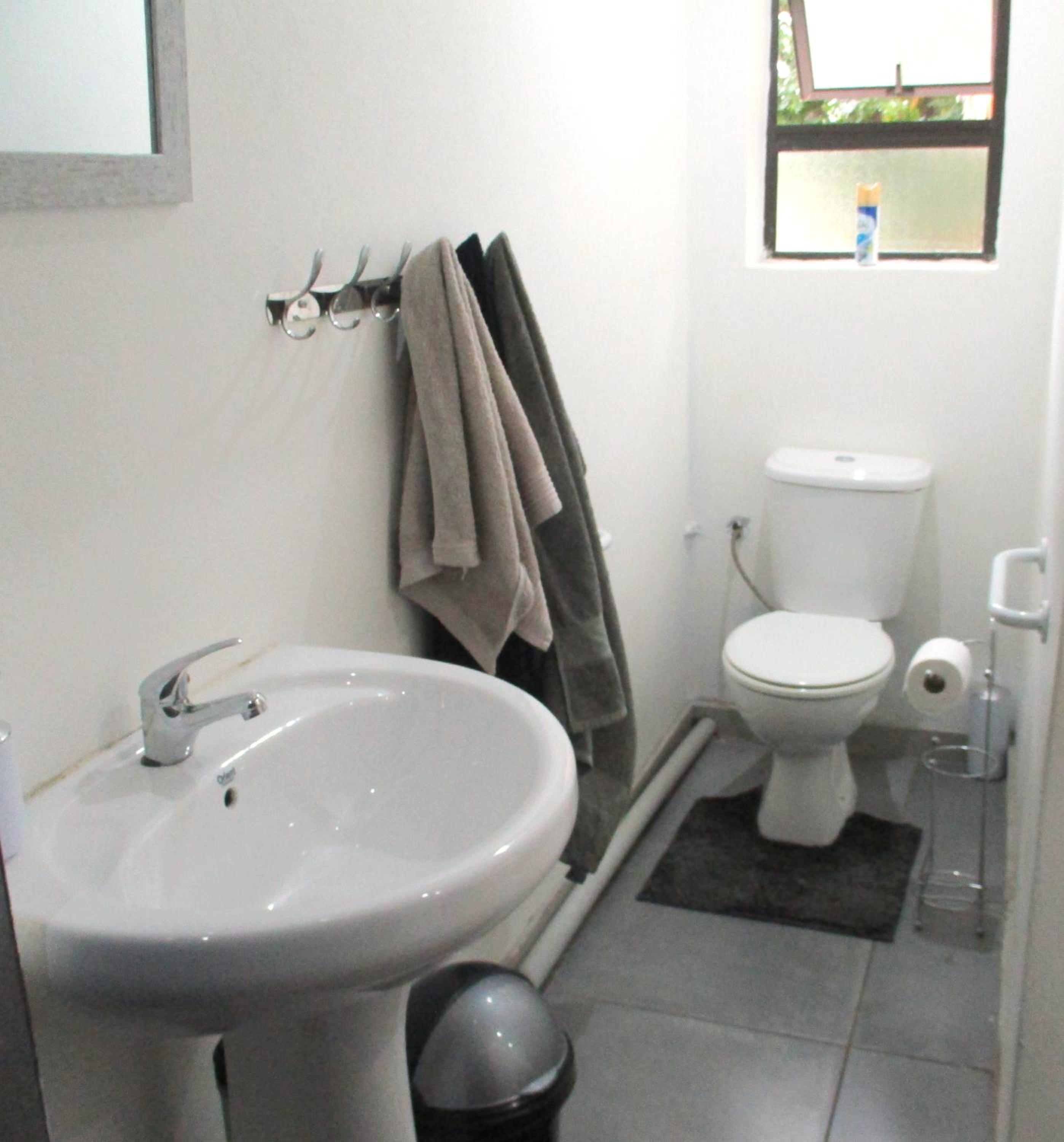 Family Room with Shower - Photo 4