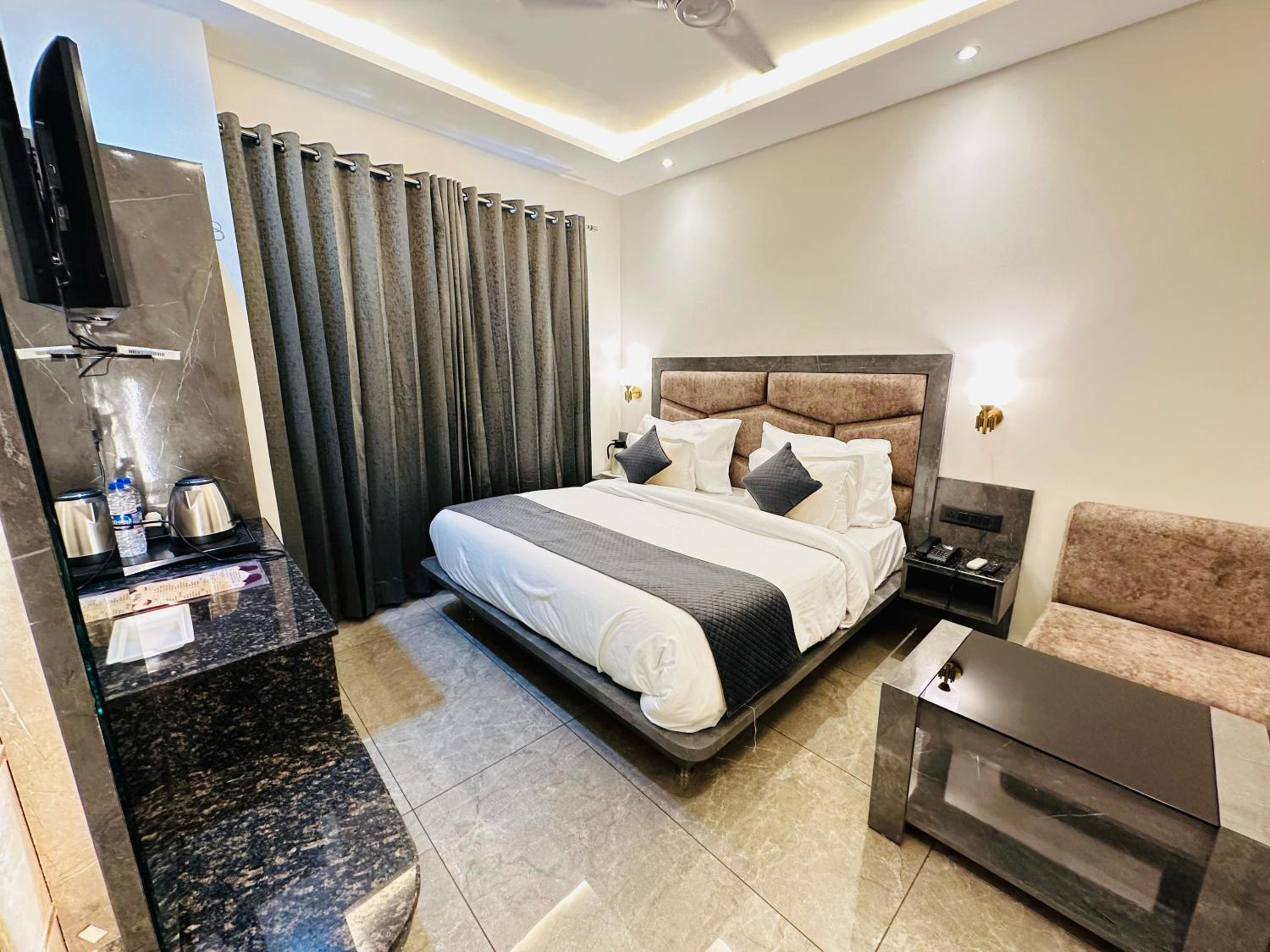 Economy Double Room - Photo 4