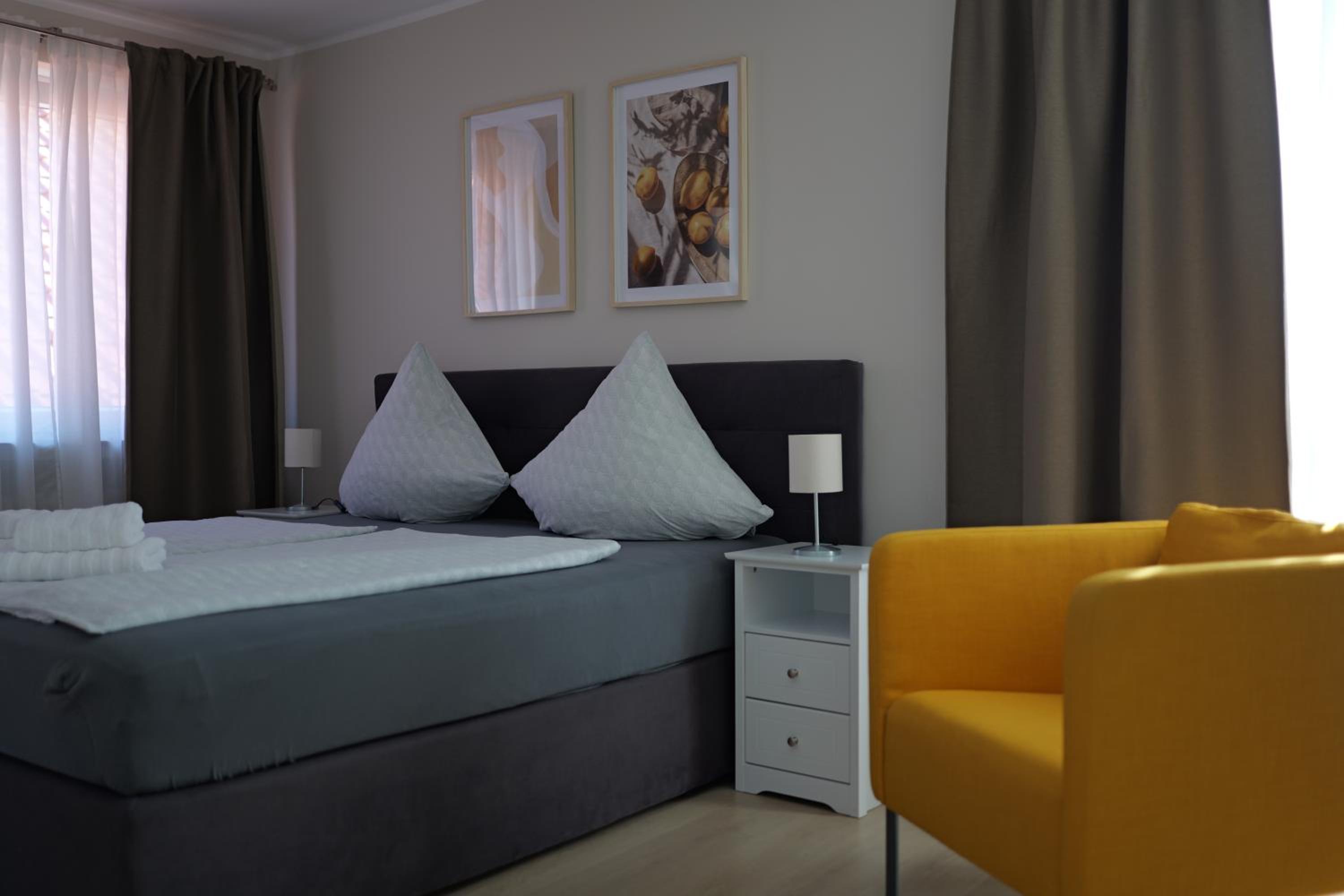 Double or Twin Room - Photo 3