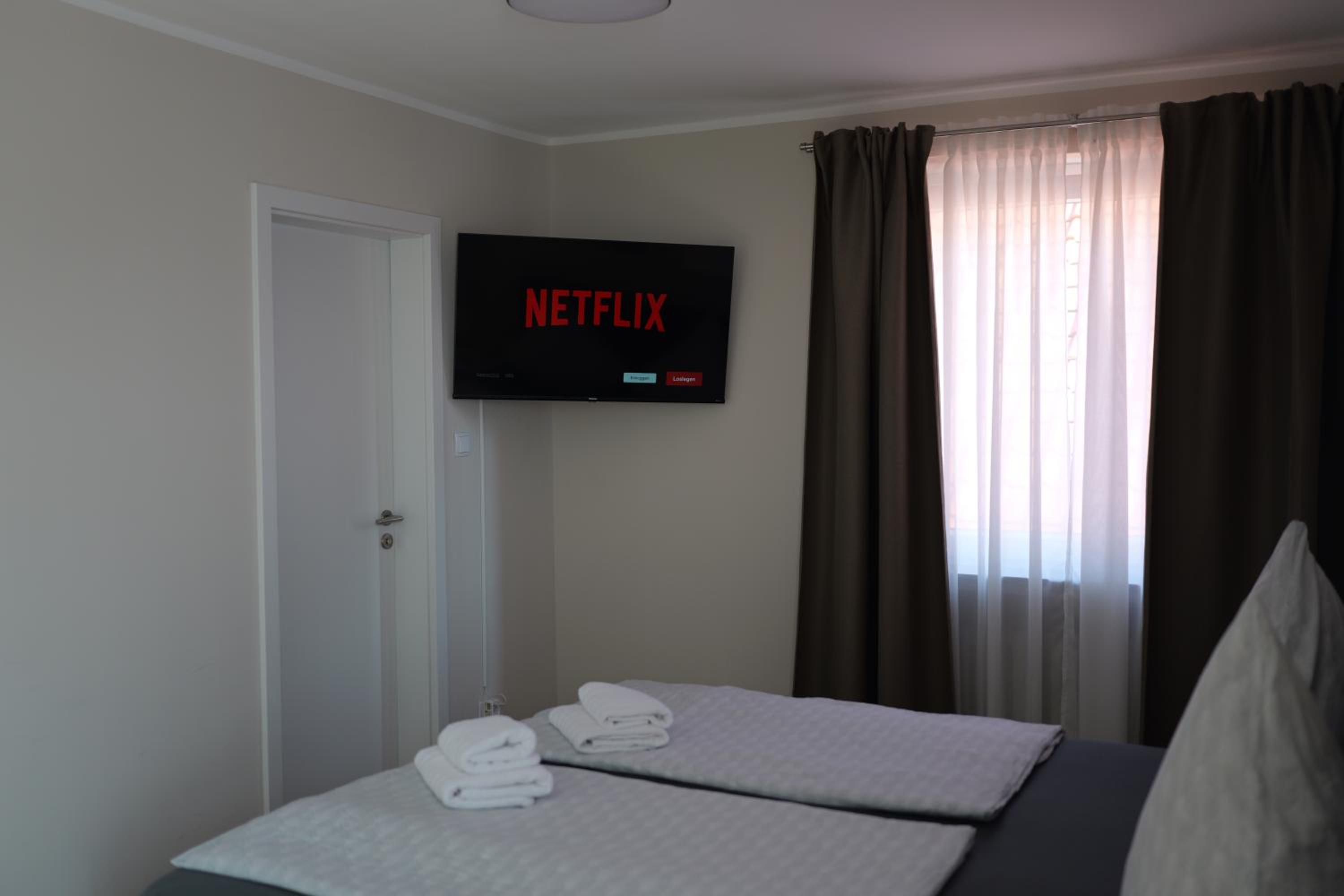 Double or Twin Room - Photo 5