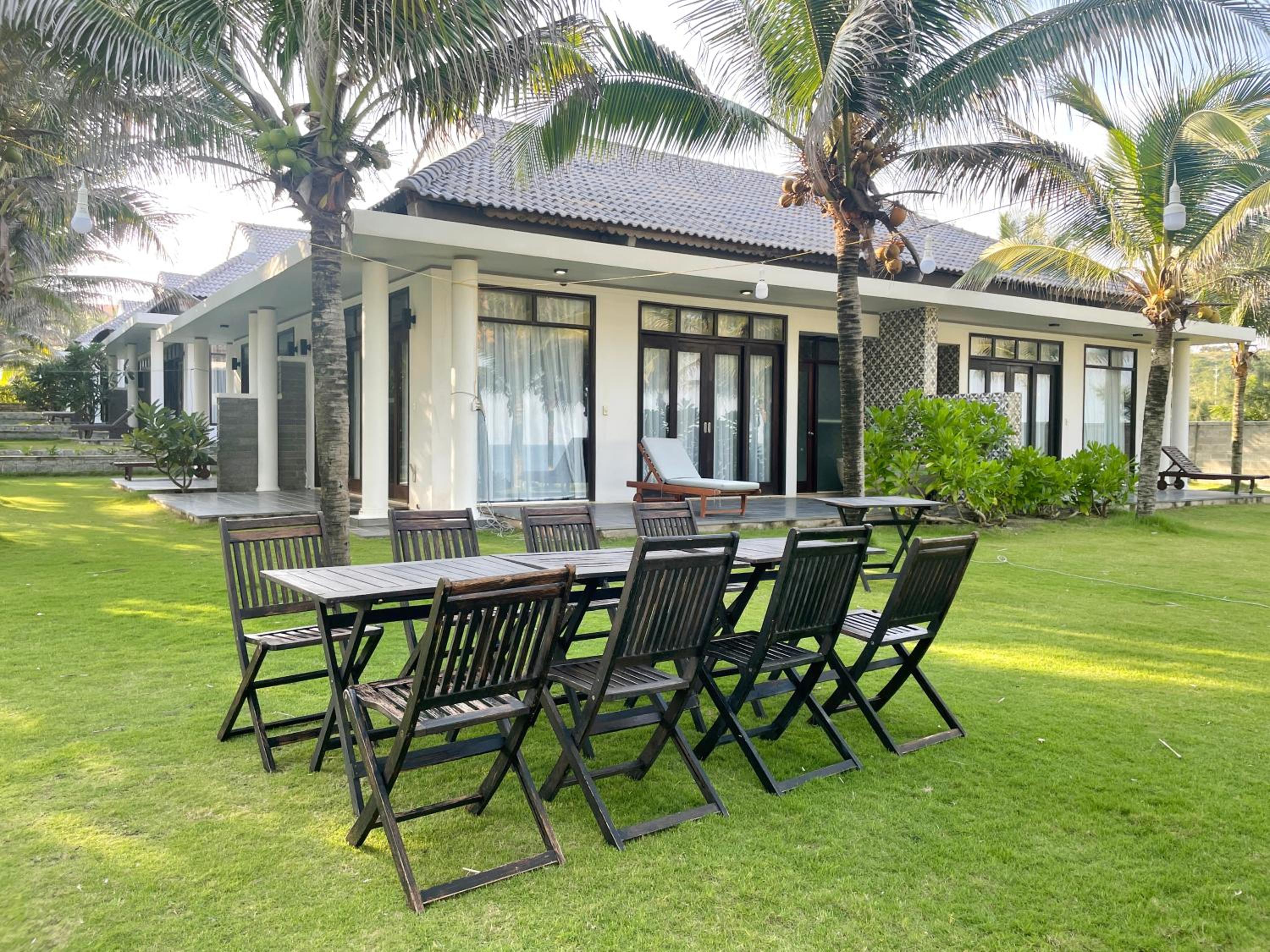 Bungalow - Beach Front - Photo 8