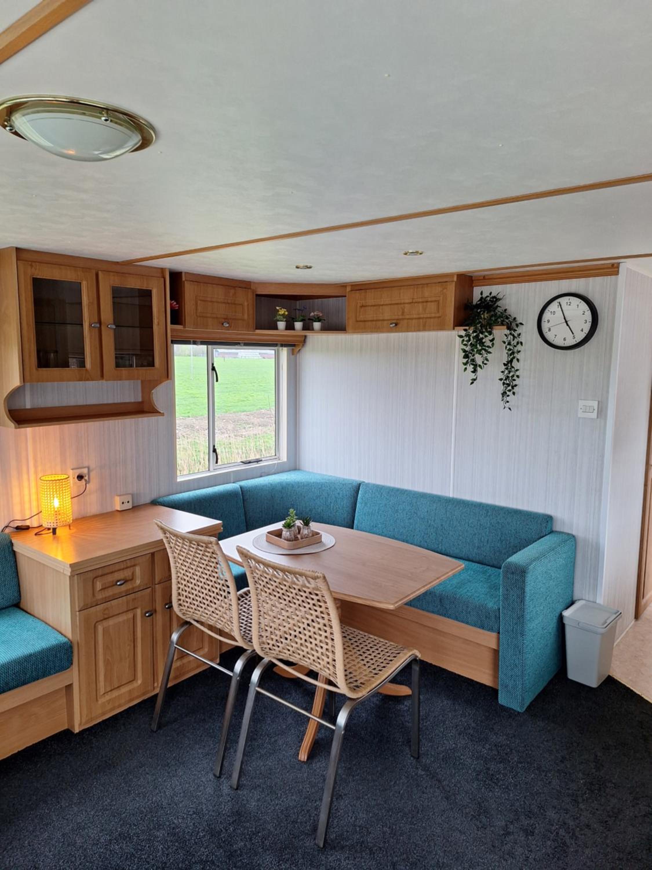 Mobile Home photo 3
