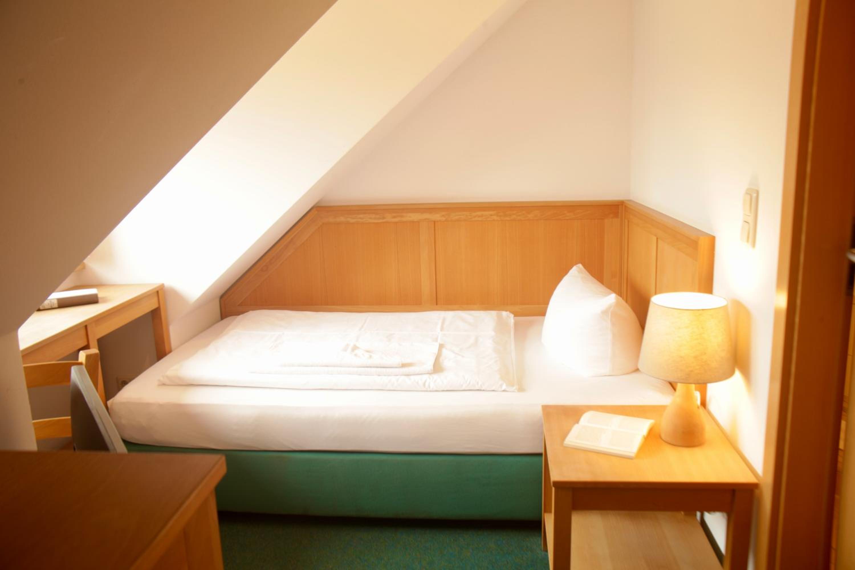 Single Room with Garden View photo 2