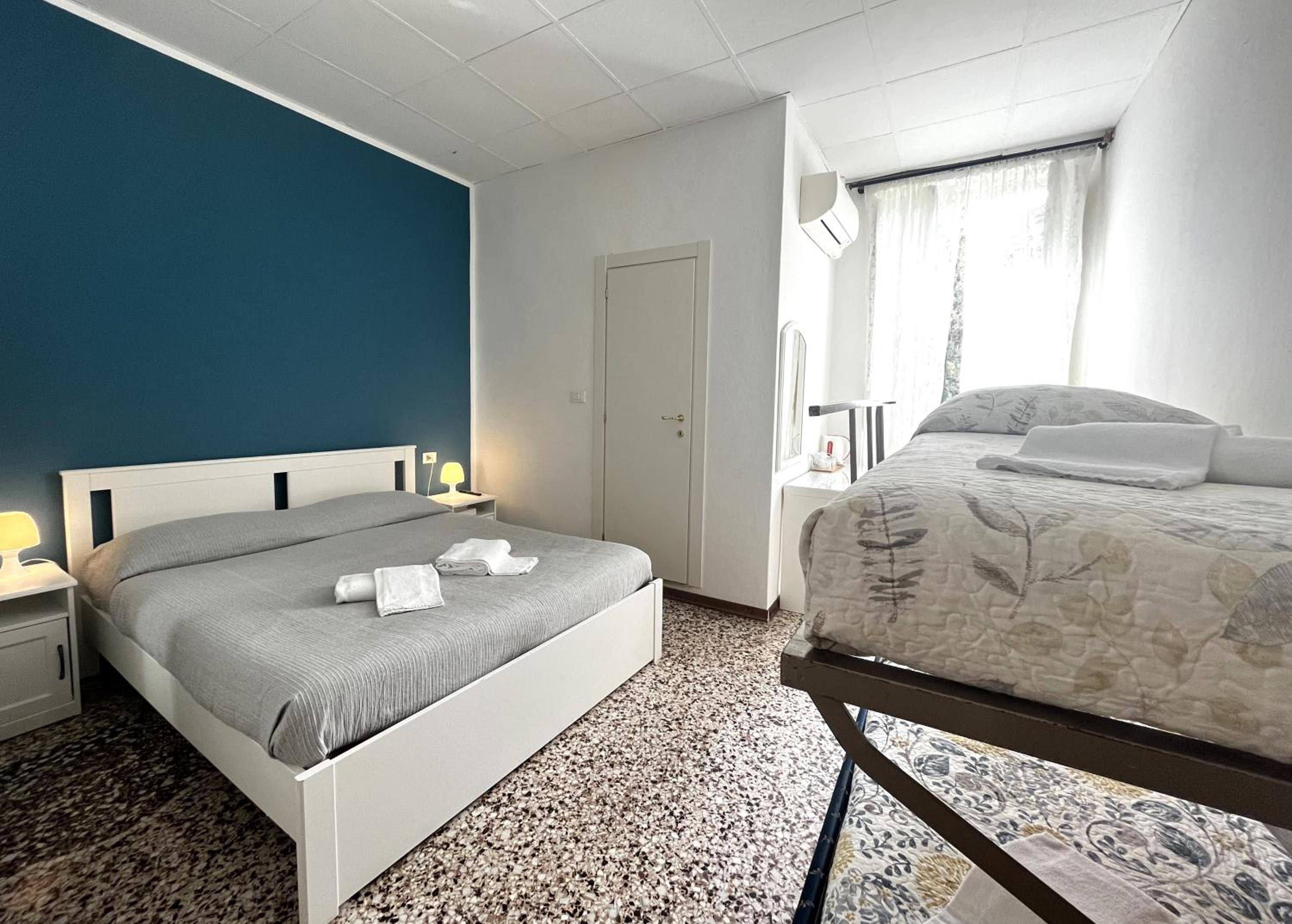 Quadruple Room with Balcony photo 1