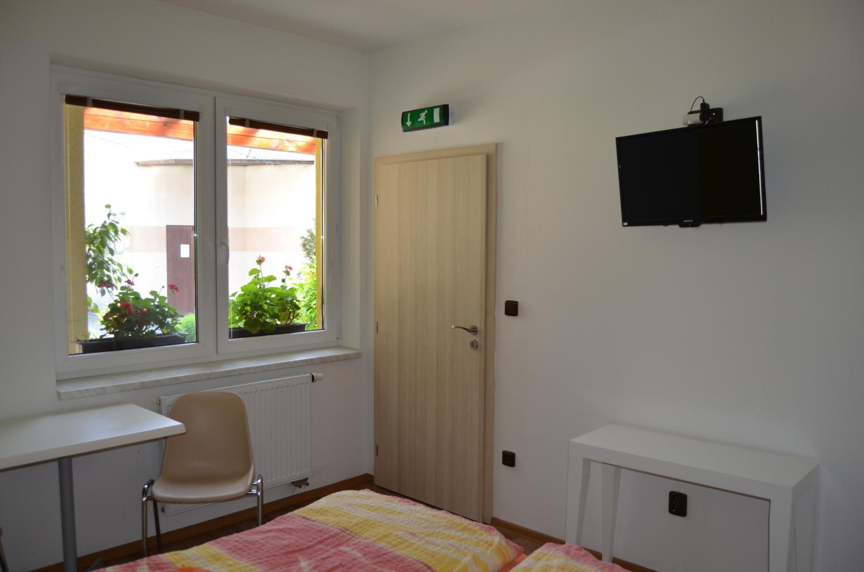 Double or Twin Room with Private Bathroom photo 1