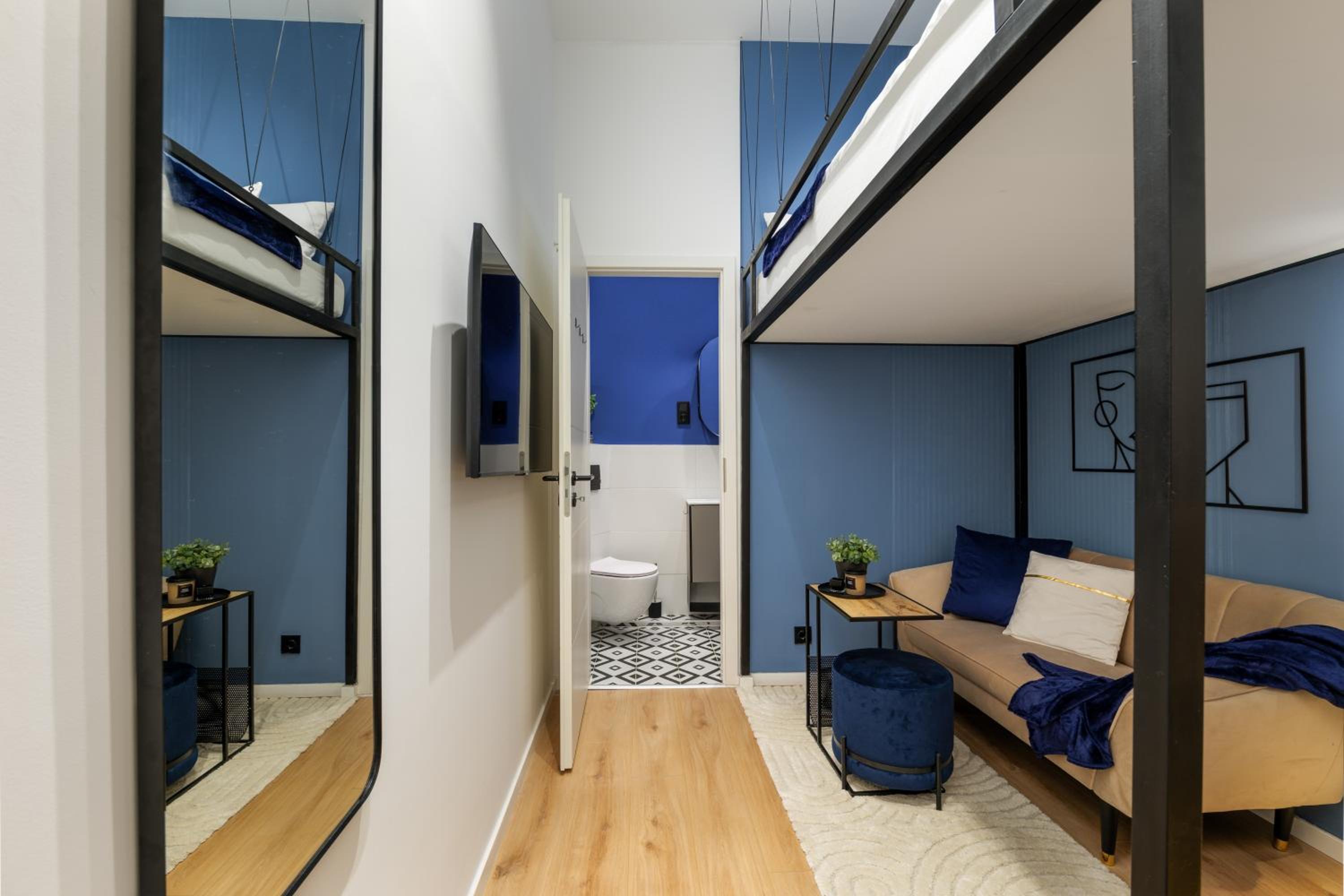 Small Double Room - Photo 9