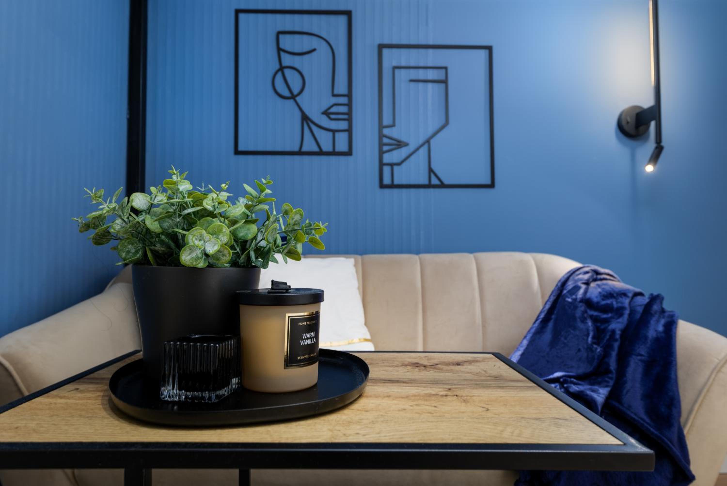 Small Double Room - Photo 12