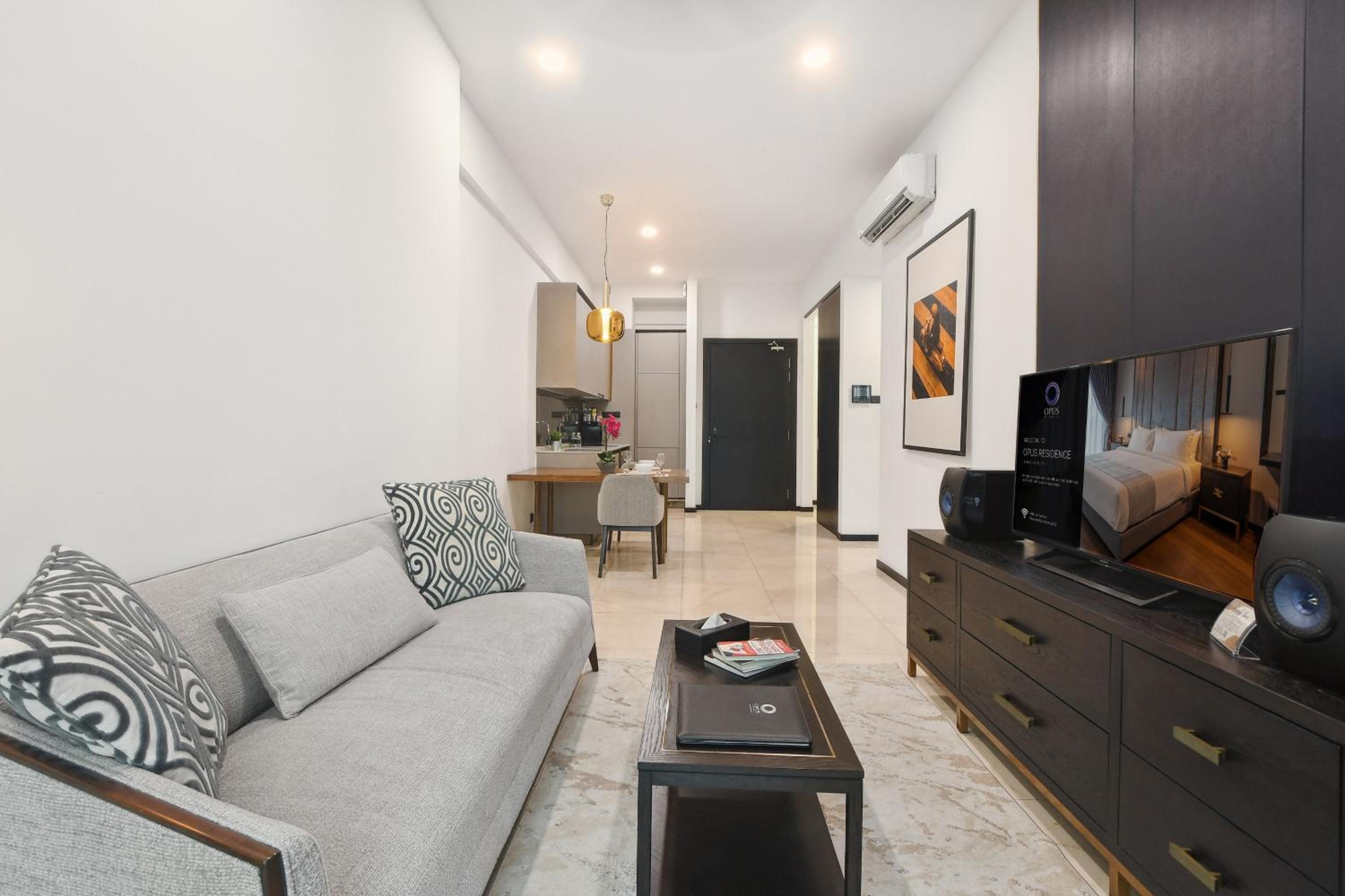 Signature One-Bedroom Apartment