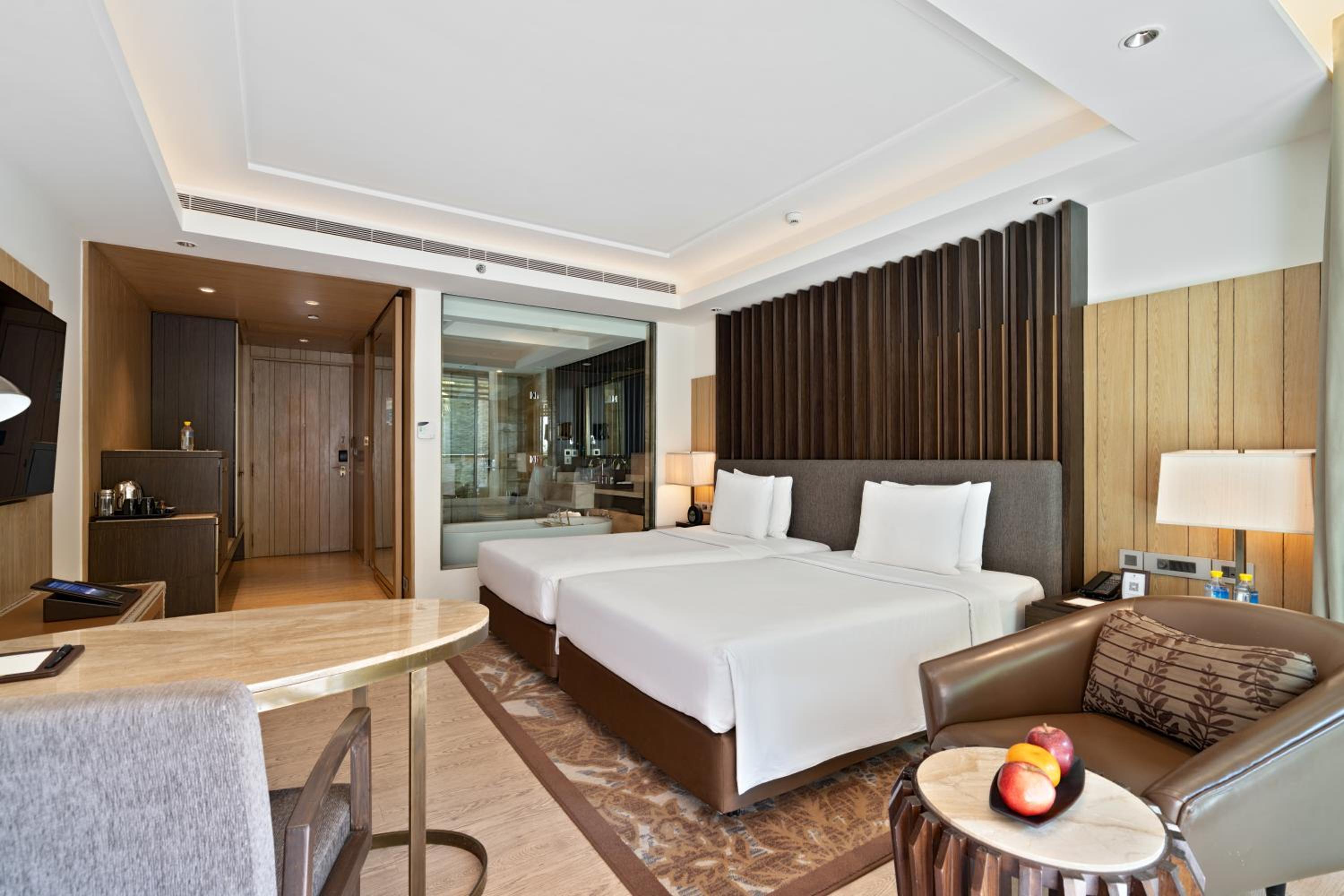 Deluxe Twin Balcony Room with Bathtub - Enjoy INR 1,000 Signature Resort Credit per stay photo 1