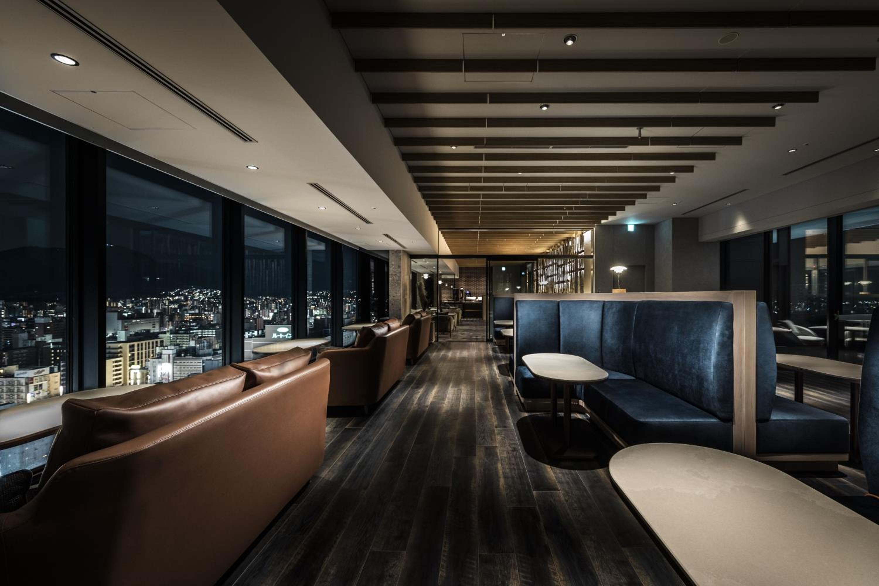 Premium Twin Room - Photo 11