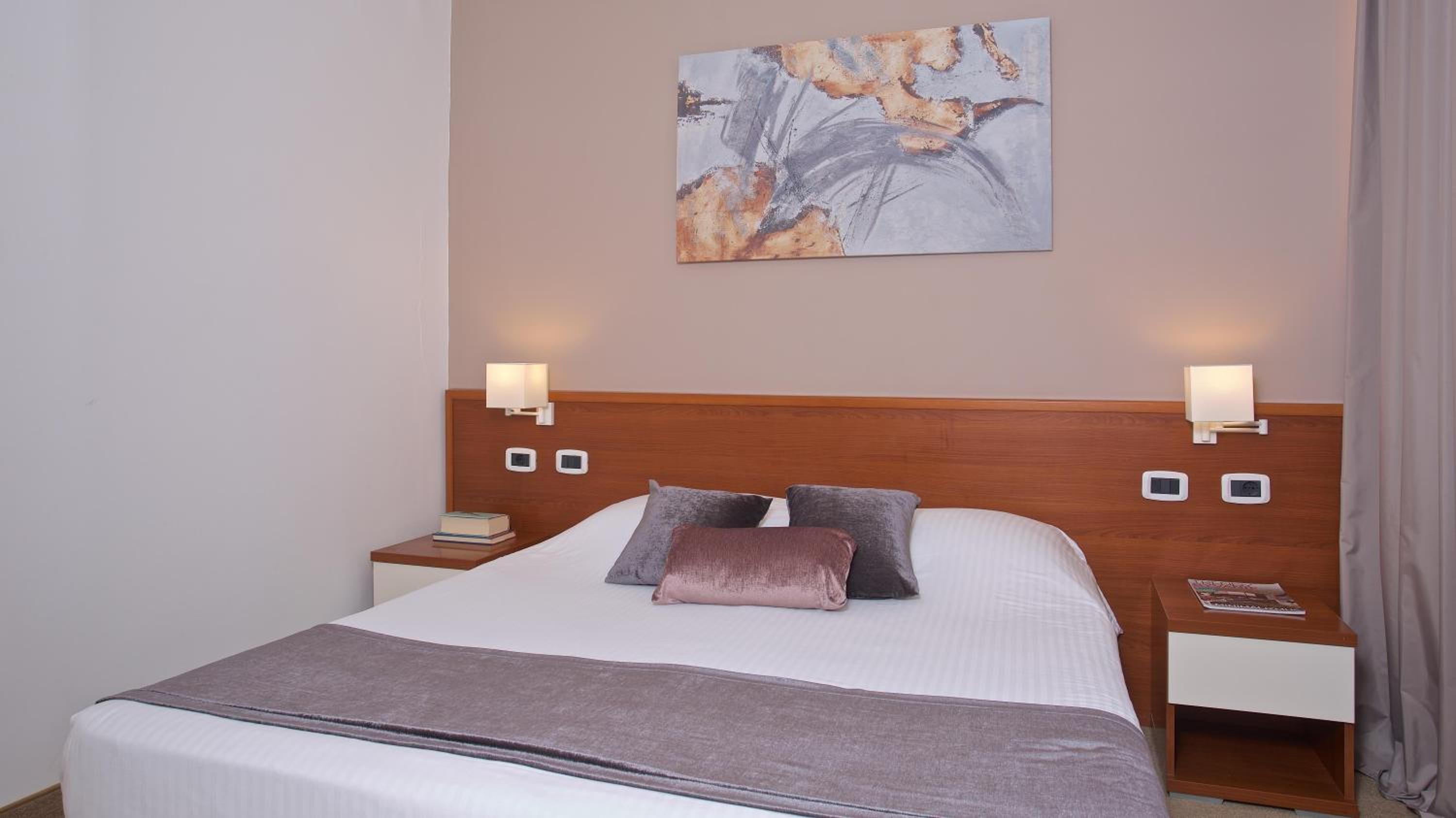 Triple Room with Balcony - Sea Side - Photo 1